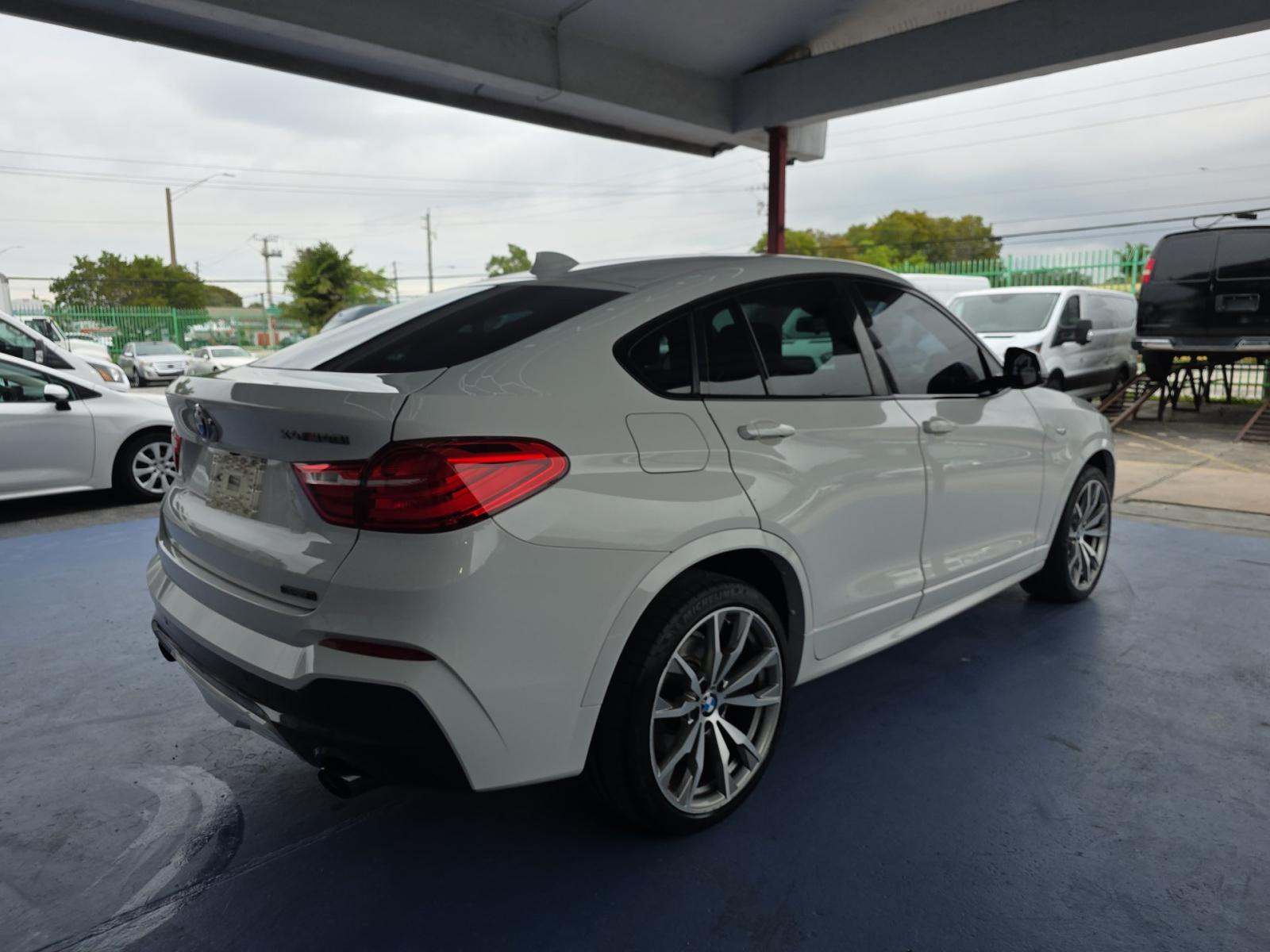 2018 BMW X4 M40i AWD