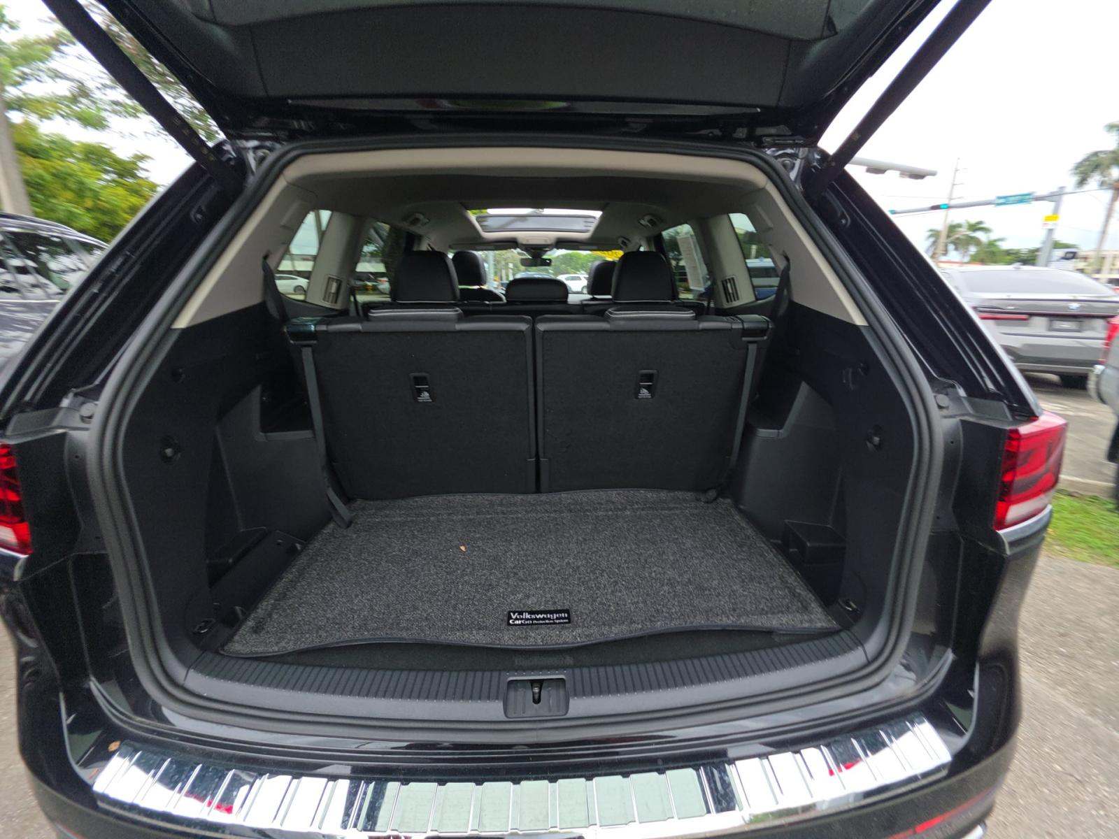 2024 Volkswagen Atlas 2.0T SEL Premium R-Line AWD