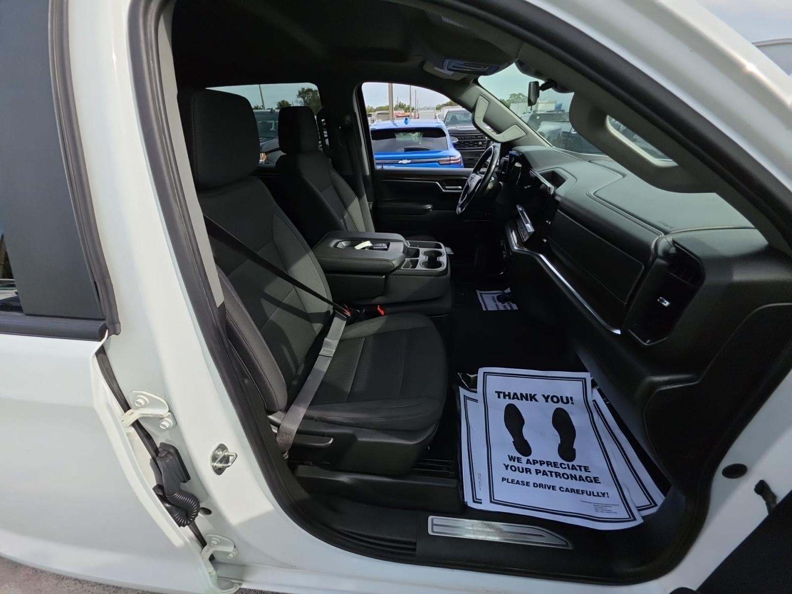 2023 Chevrolet Silverado 1500 LT AWD