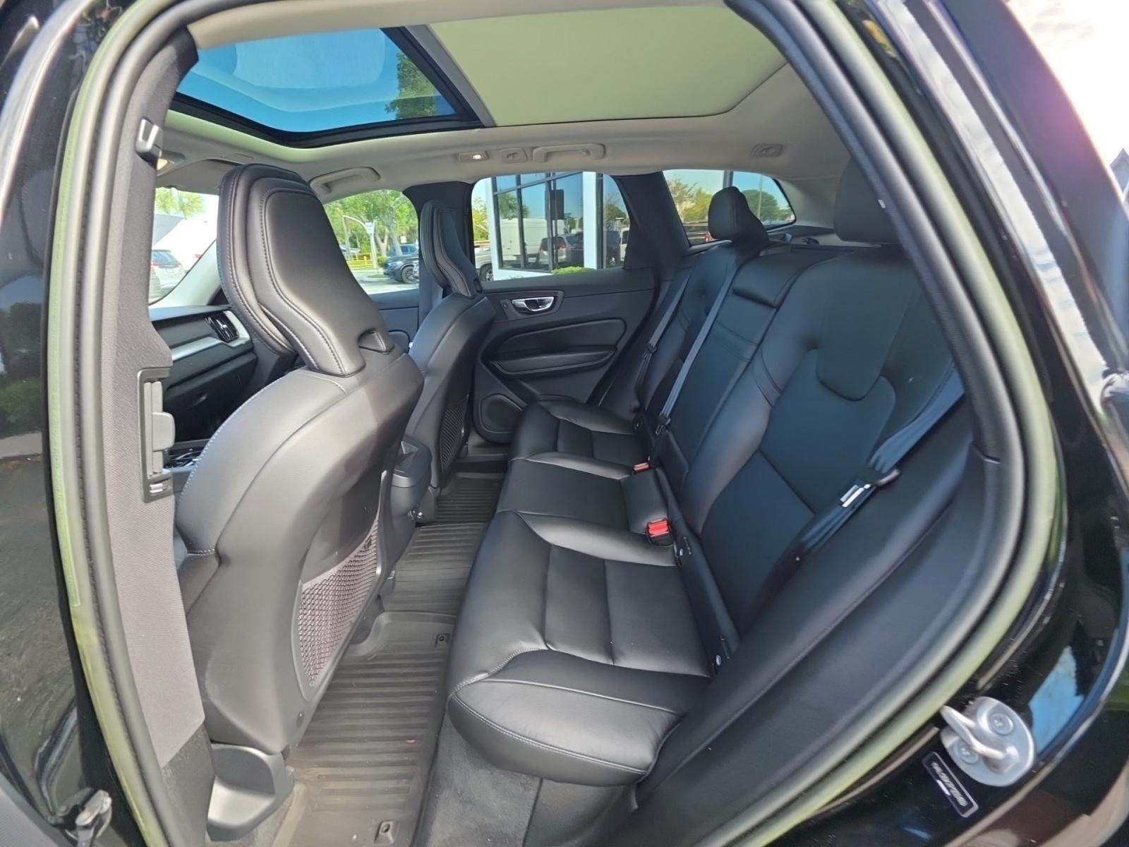 2023 Volvo XC60 B5 Core FWD