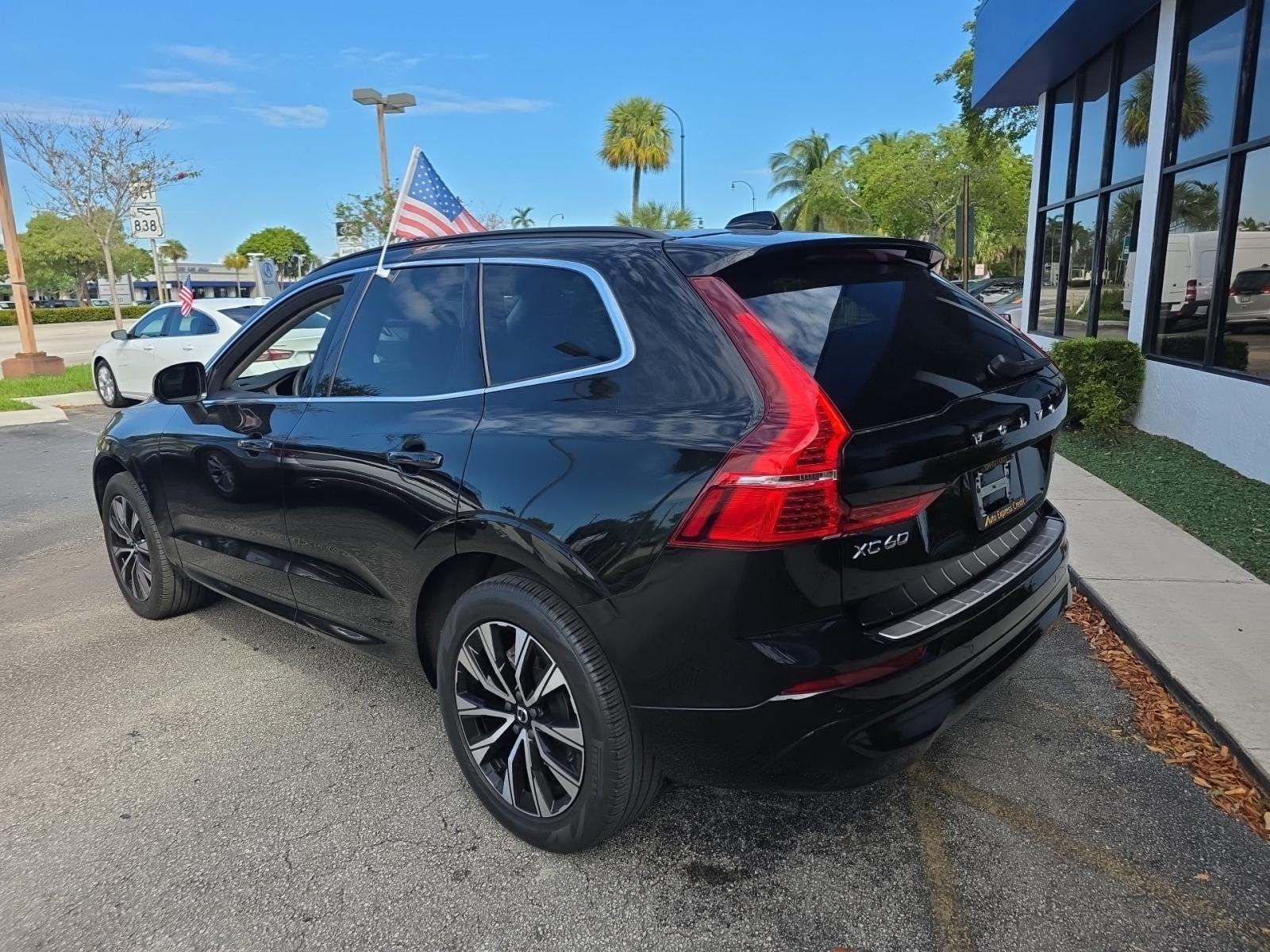 2023 Volvo XC60 B5 Core FWD