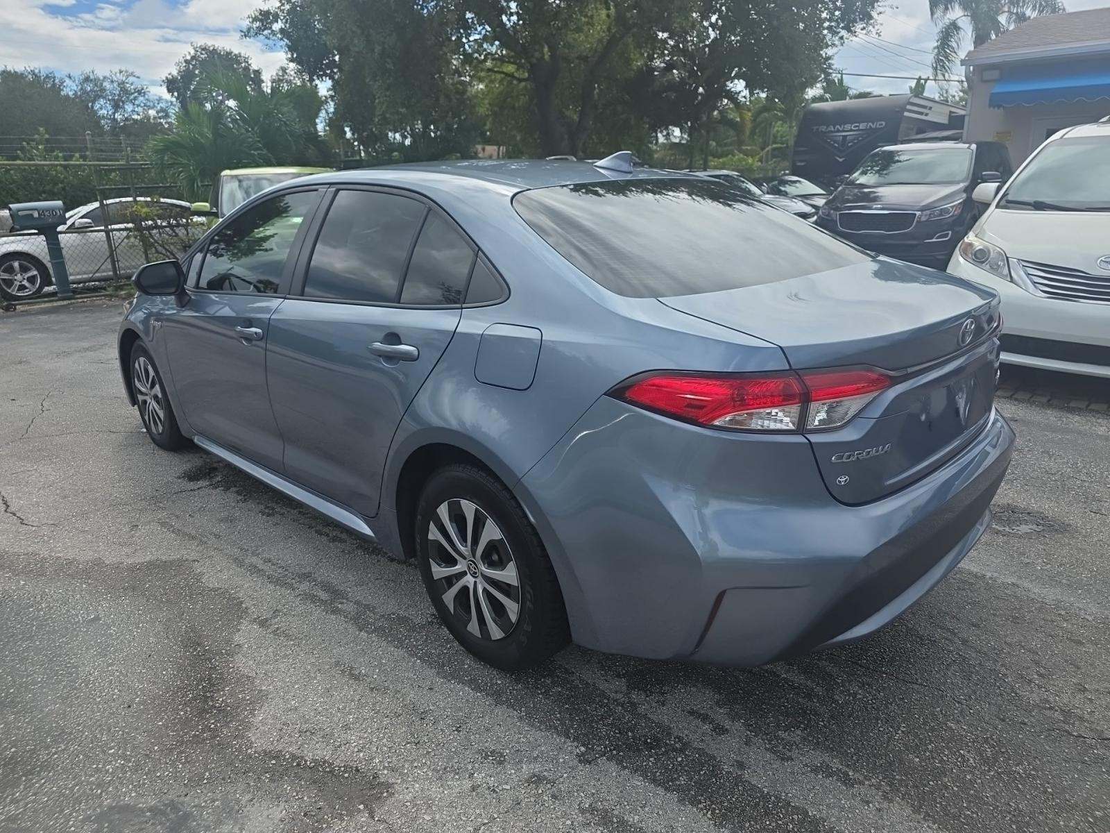 2021 Toyota Corolla Hybrid LE FWD