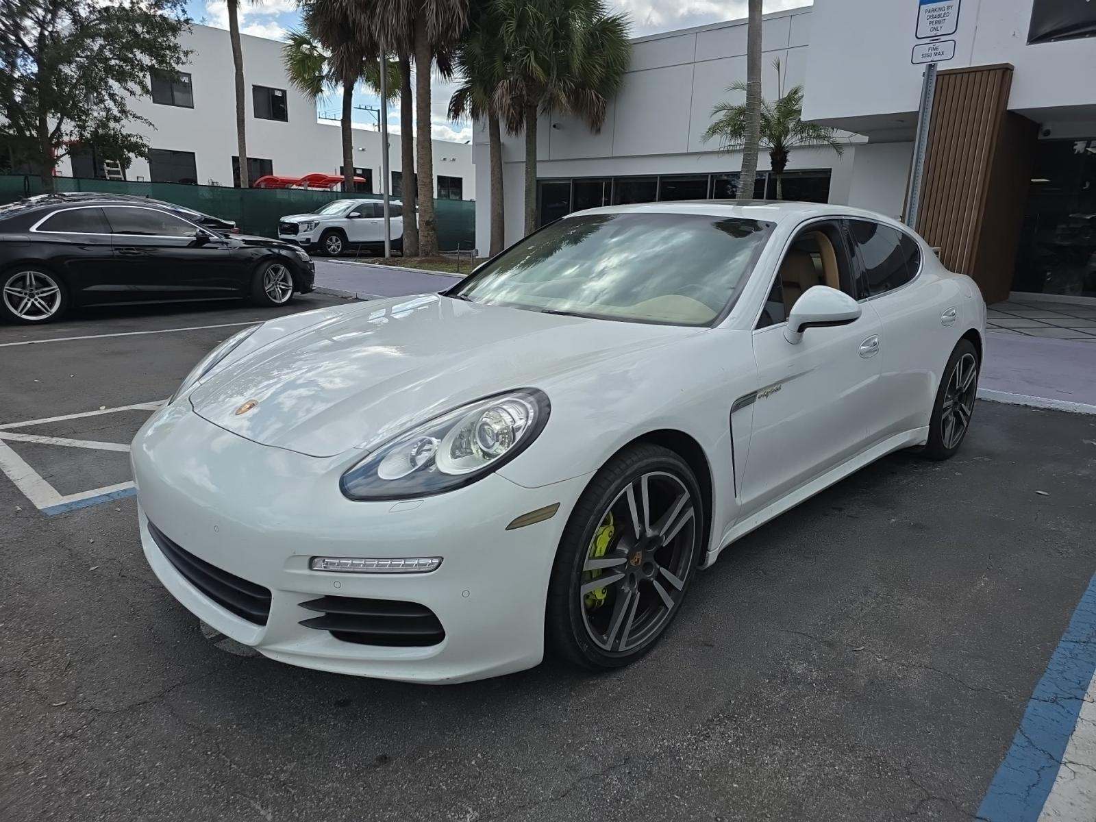 2015 Porsche Panamera S (E) Hybrid