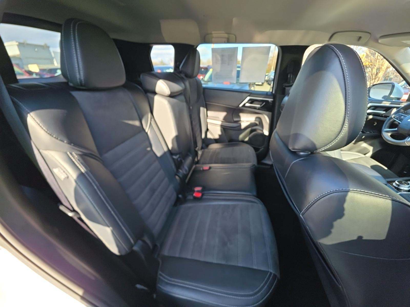 2024 Mitsubishi Outlander SE FWD