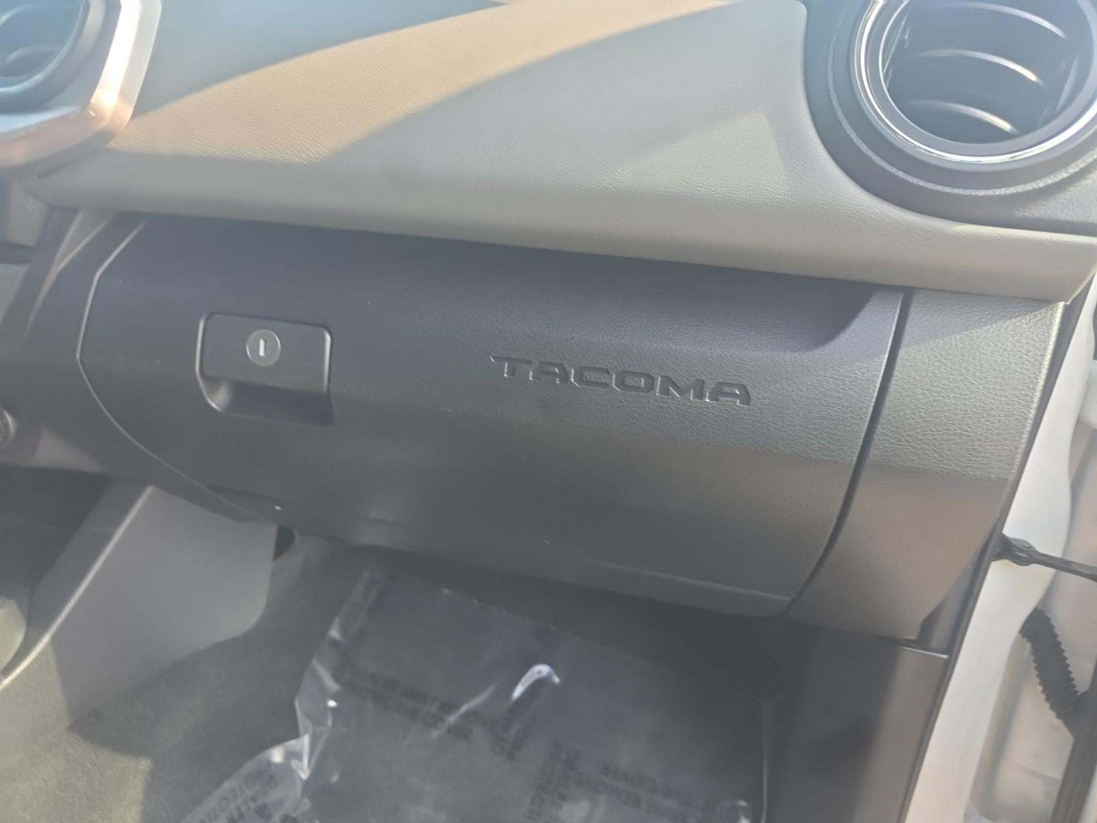 2022 Toyota Tacoma SR5 AWD