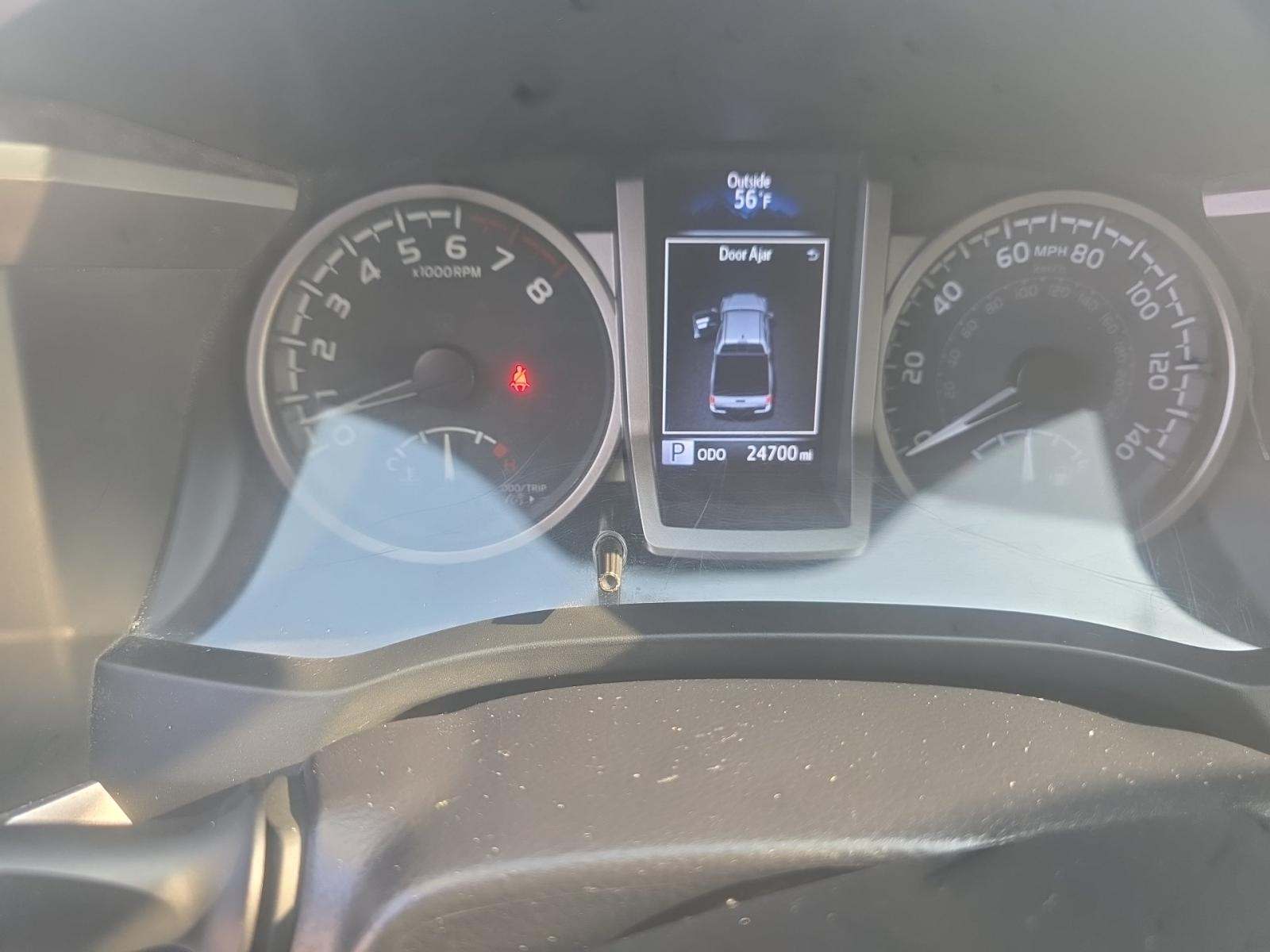 2022 Toyota Tacoma SR5 AWD