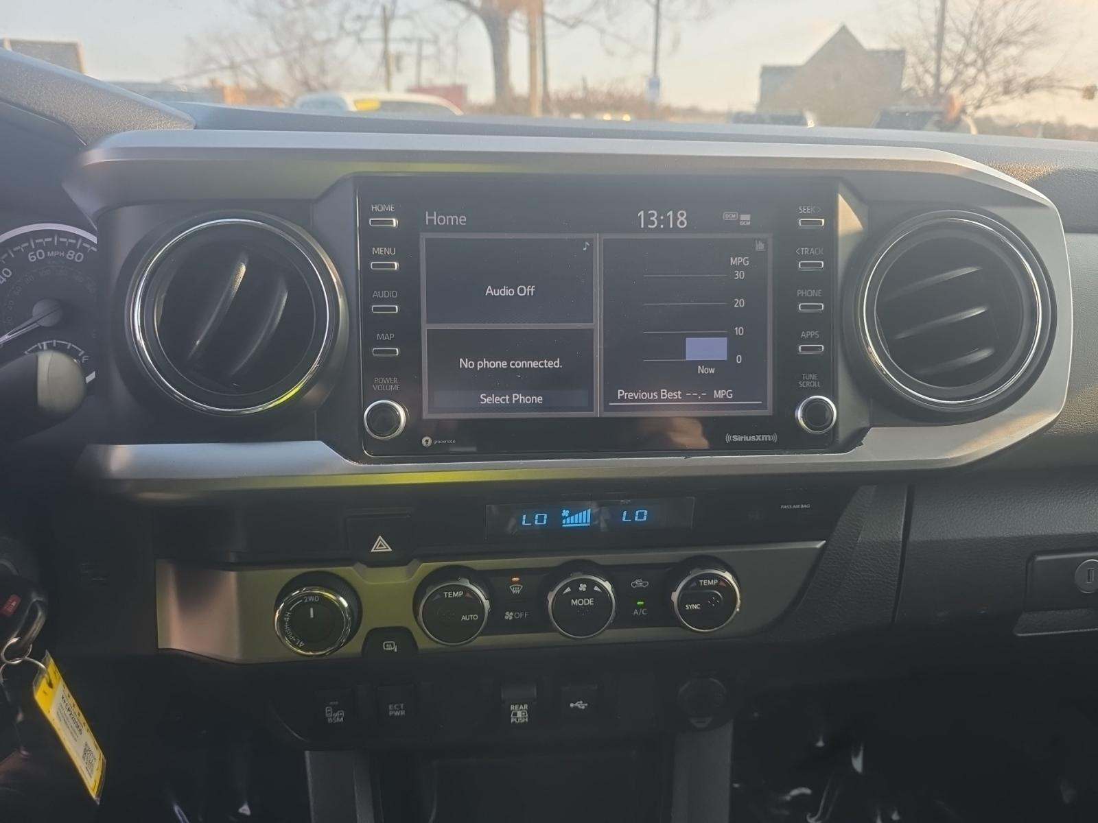 2022 Toyota Tacoma SR5 AWD