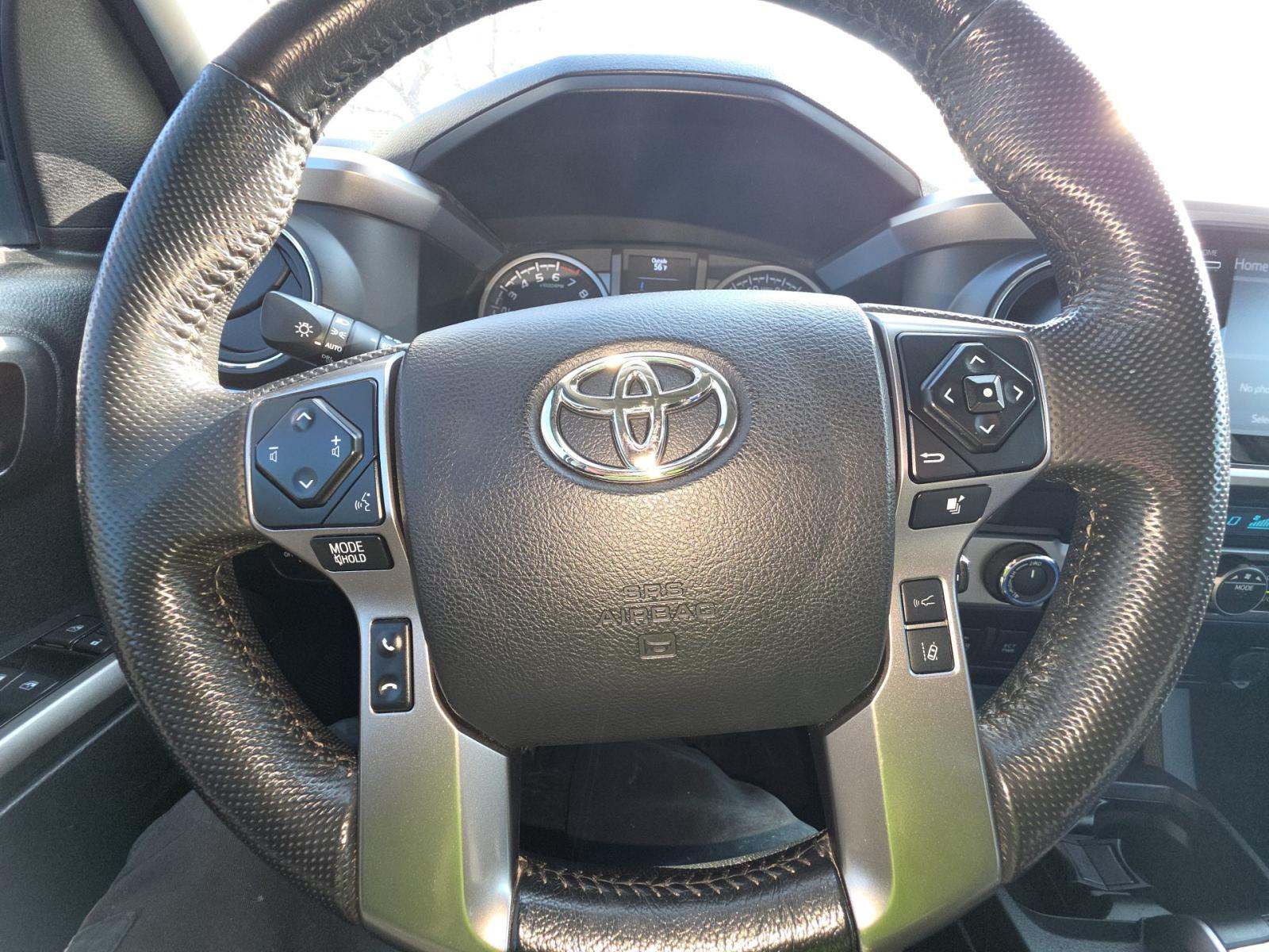 2022 Toyota Tacoma SR5 AWD