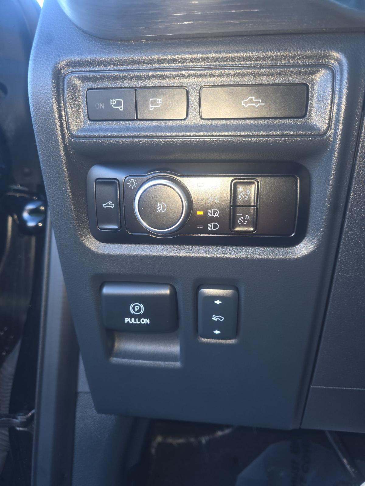 2023 Ford F-150 Lariat AWD