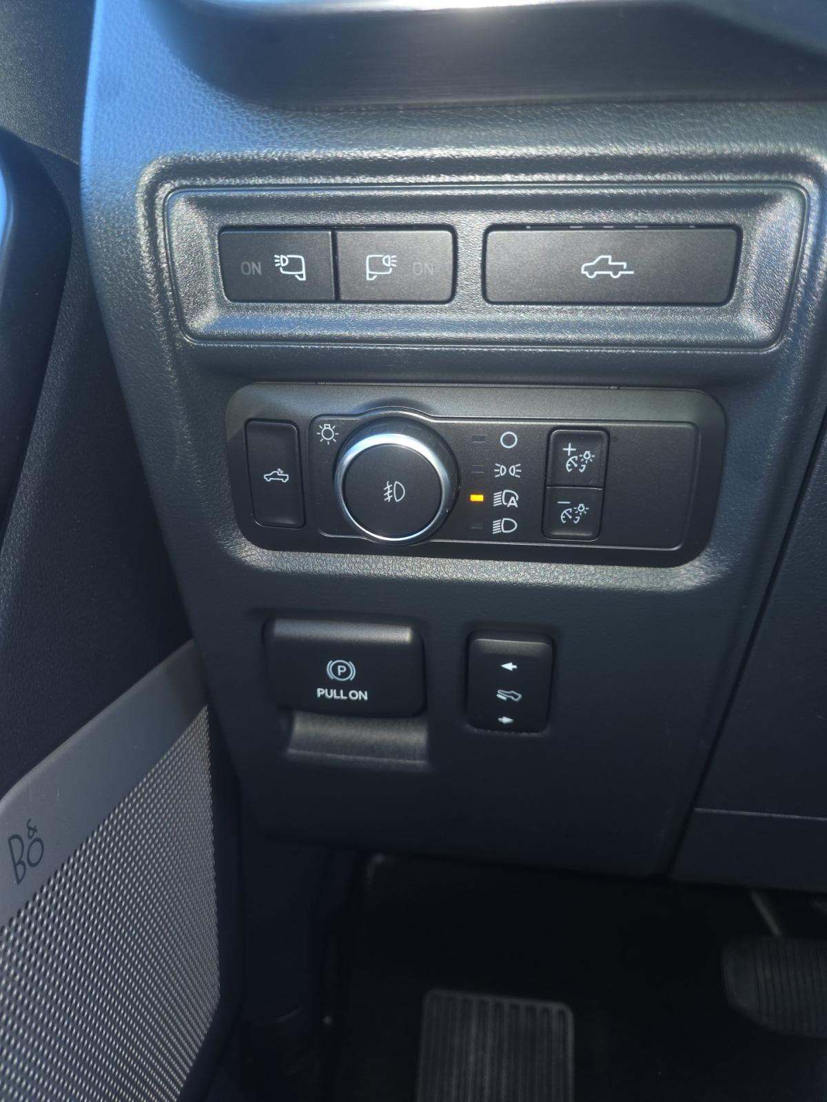 2022 Ford F-150 Lariat AWD