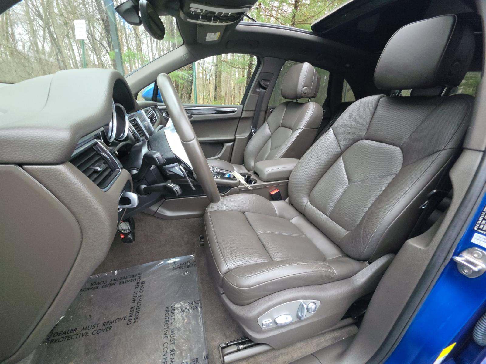 2018 Porsche Macan Base AWD