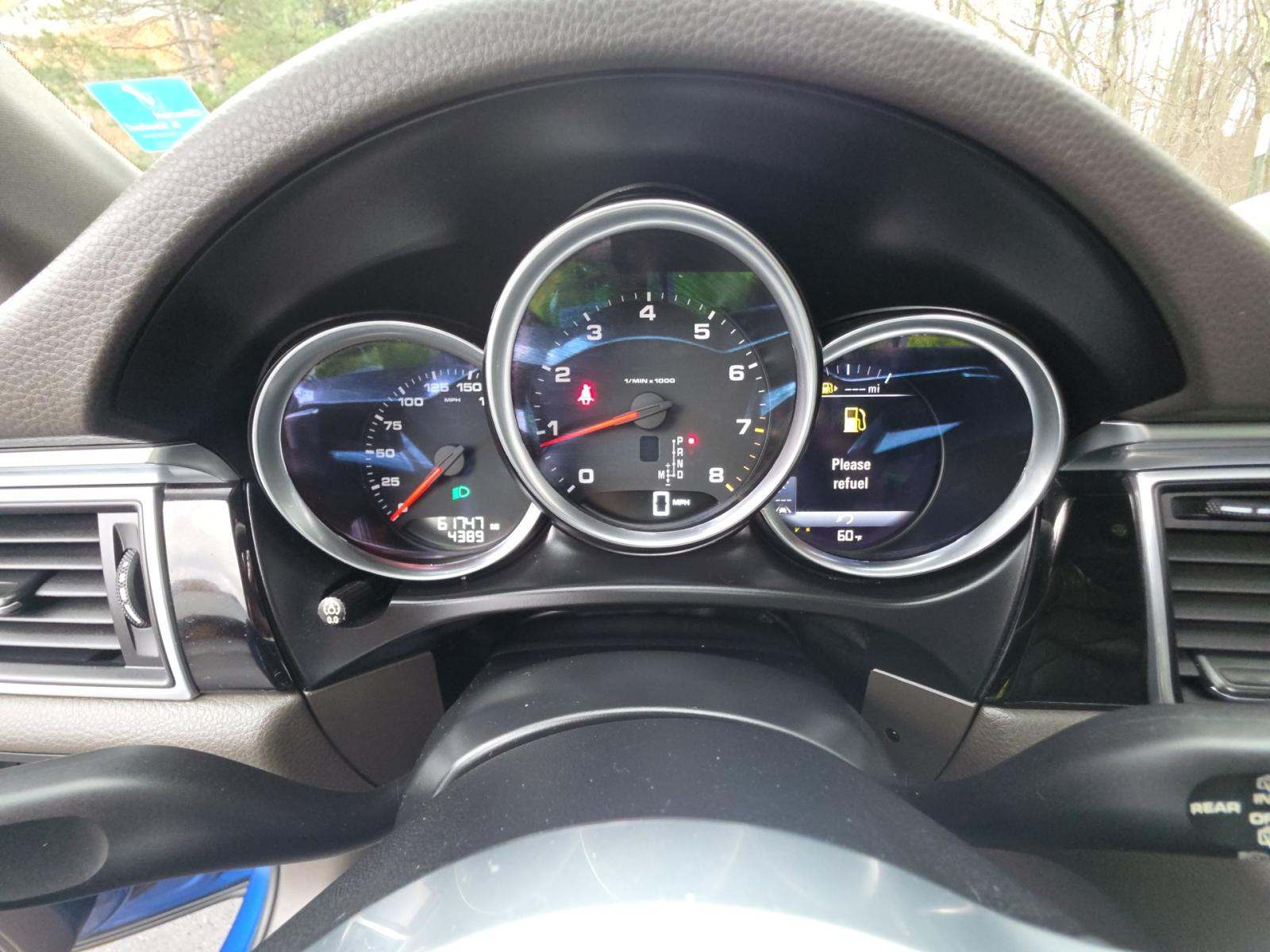 2018 Porsche Macan Base AWD