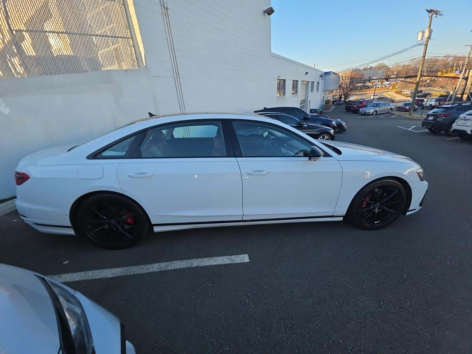 2022 Audi S8 Base AWD