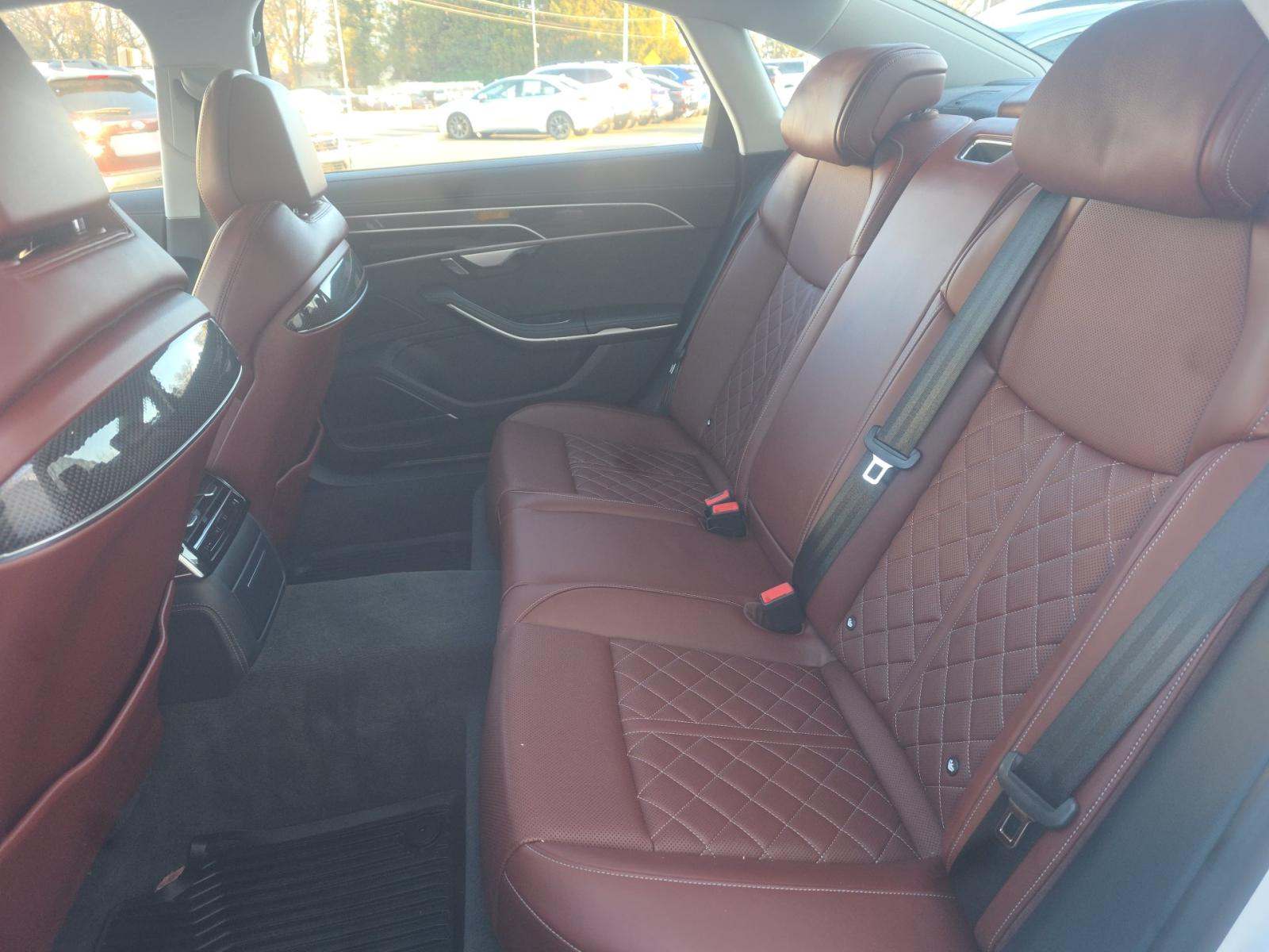 2022 Audi S8 Base AWD