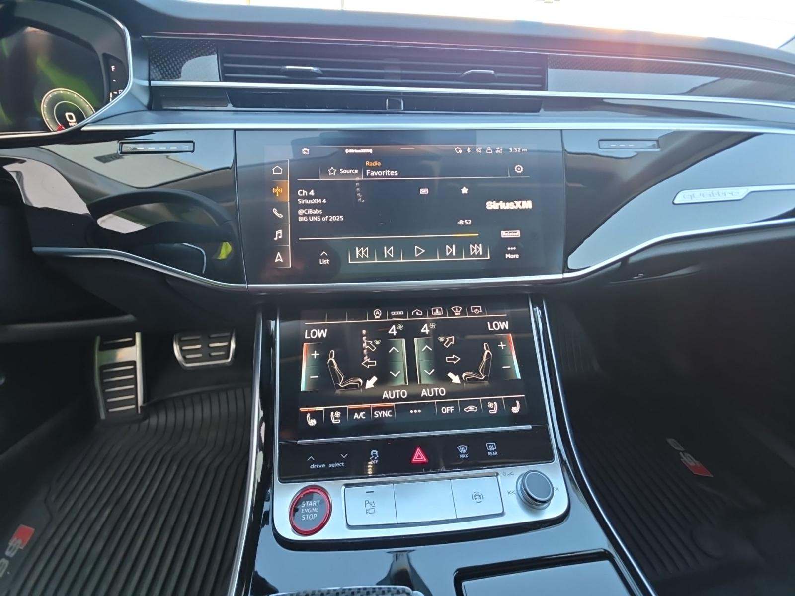 2022 Audi S8 Base AWD