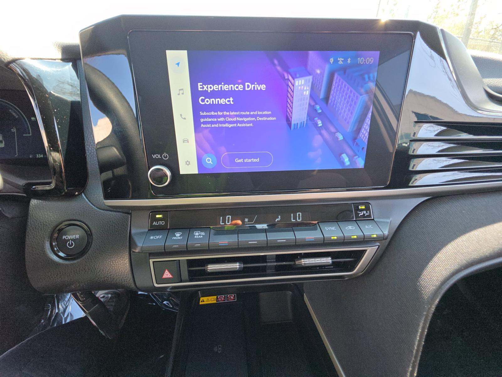 2025 Toyota Camry LE FWD