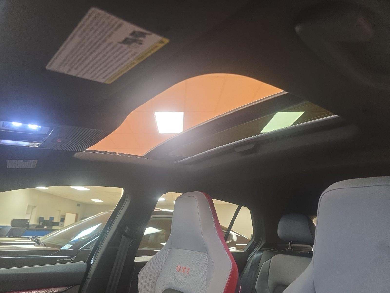 2024 Volkswagen Golf GTI 2.0T Autobahn FWD