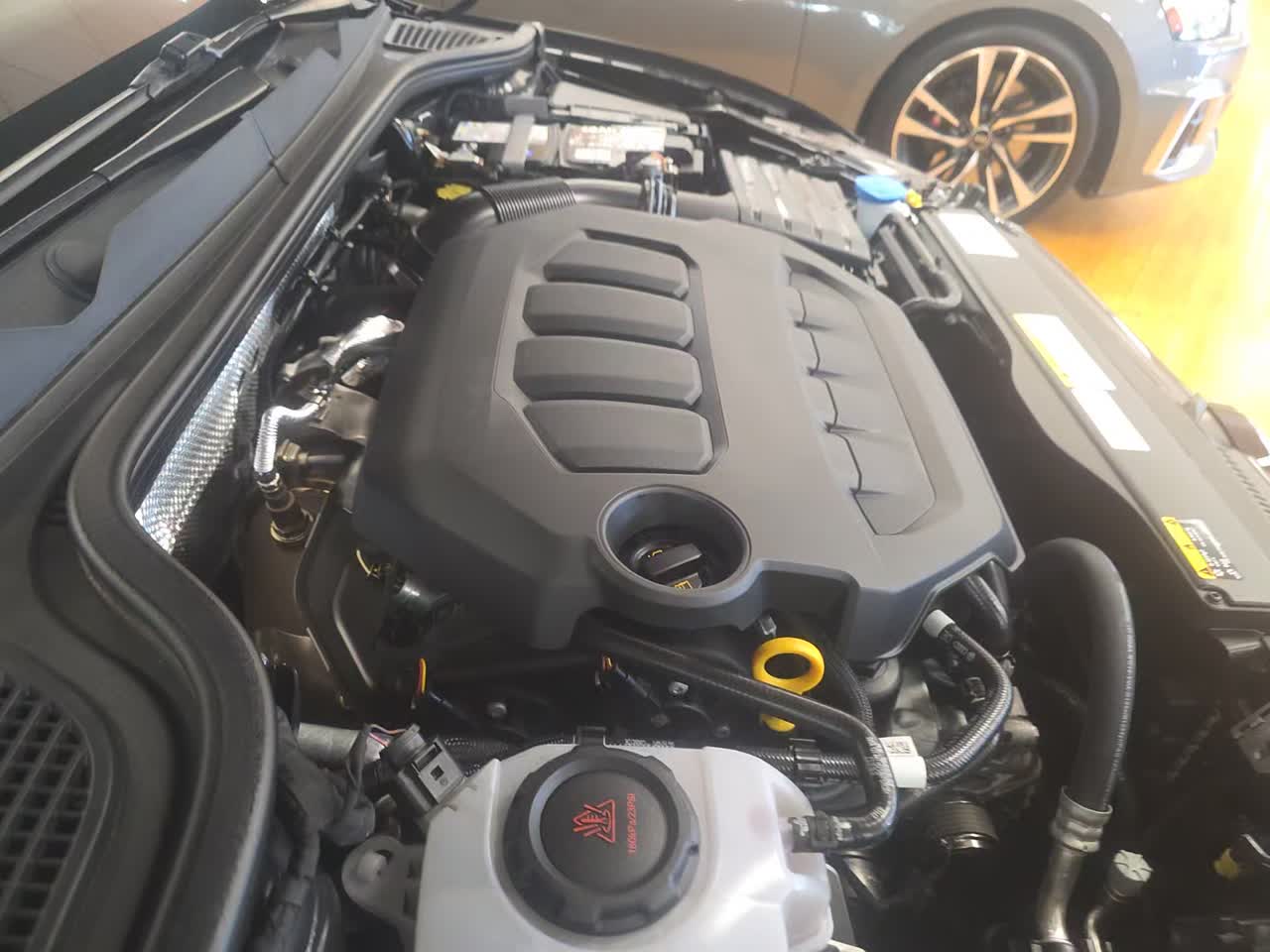 2024 Volkswagen Golf GTI 2.0T Autobahn FWD