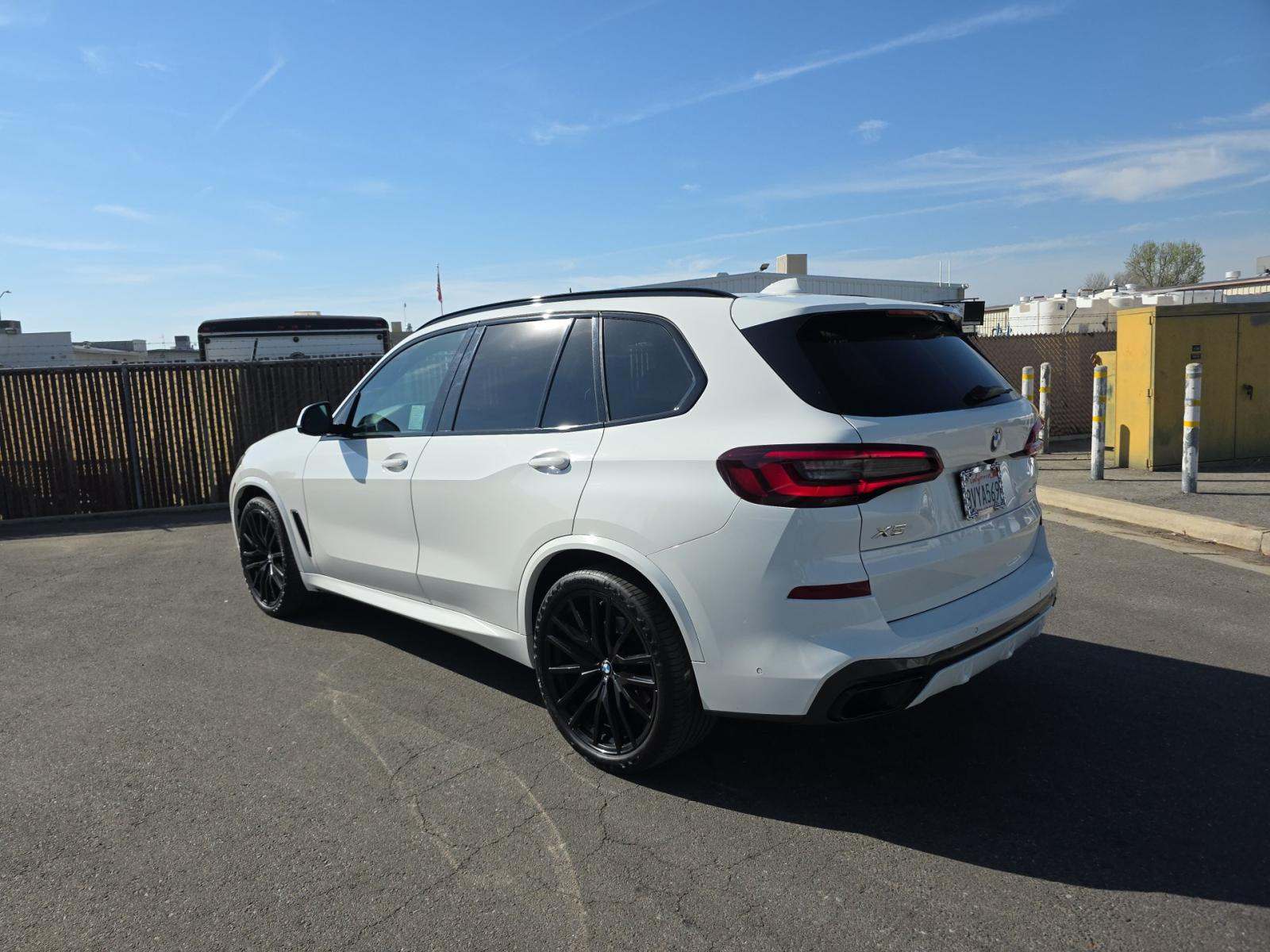 2021 BMW X5 sDrive40i RWD