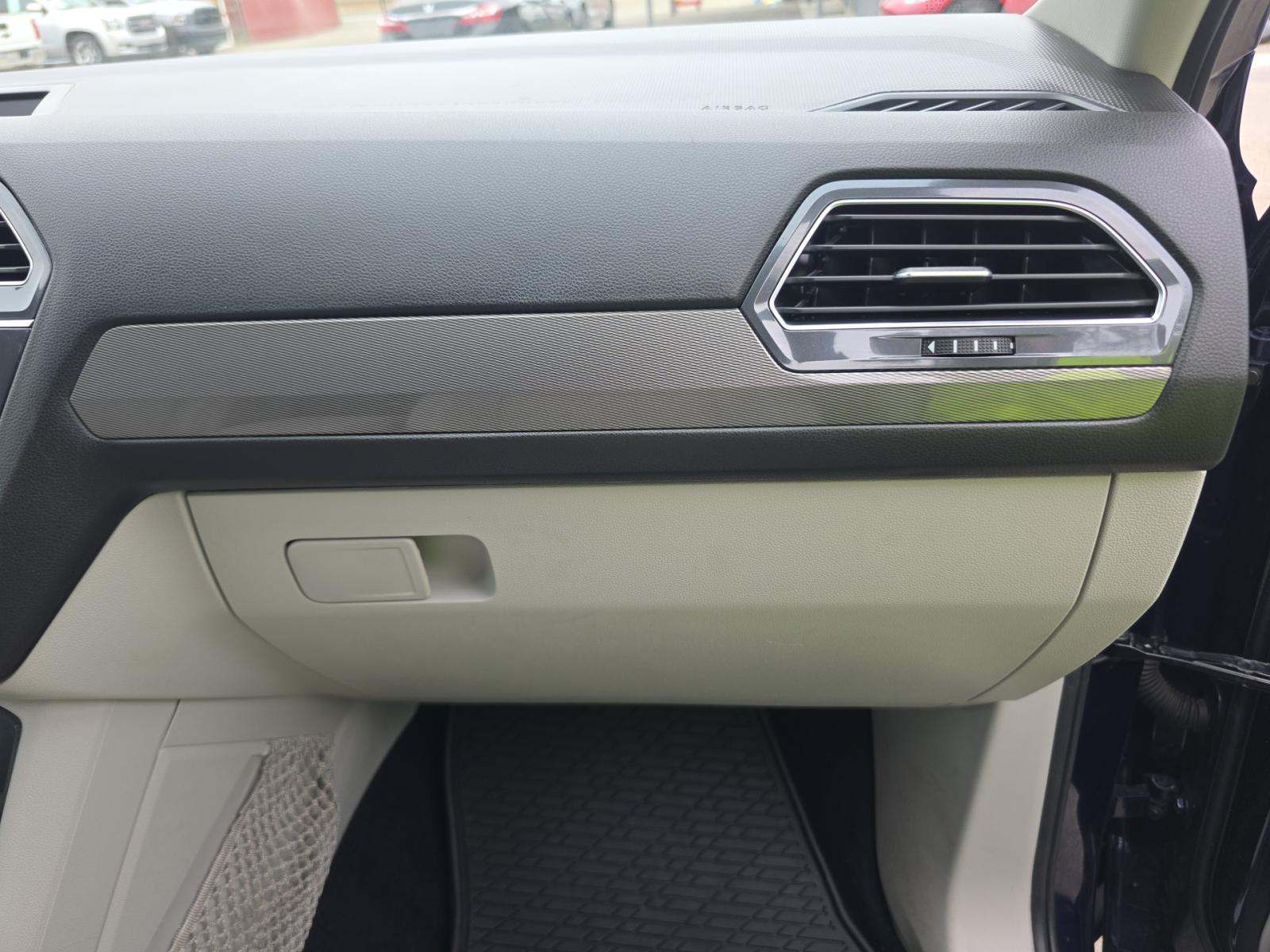 2022 Volkswagen Tiguan 2.0T SE FWD