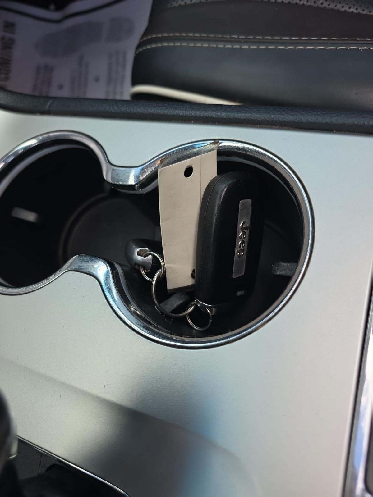 JEEP GRAND CHEROKEE - 8