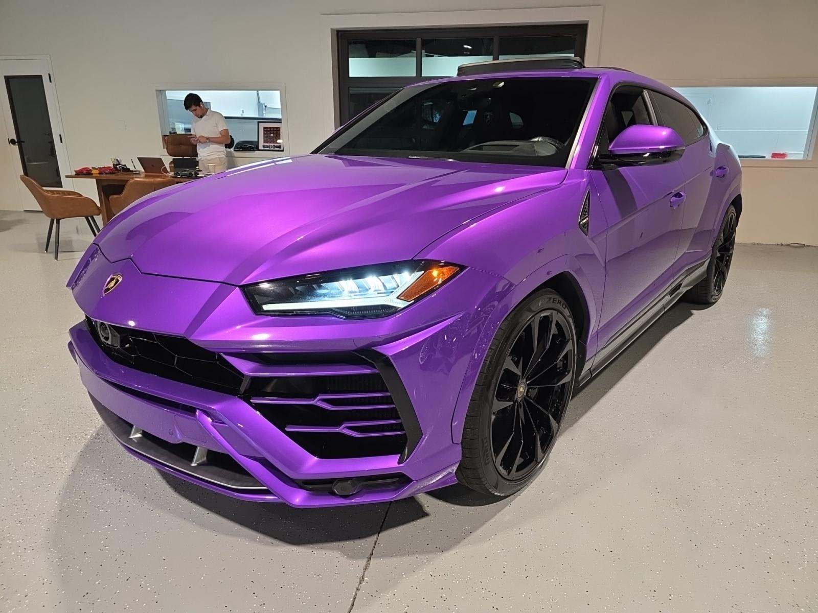 2021 Lamborghini Urus Base AWD
