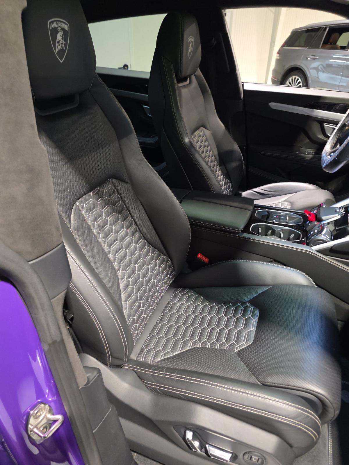 2021 Lamborghini Urus Base AWD