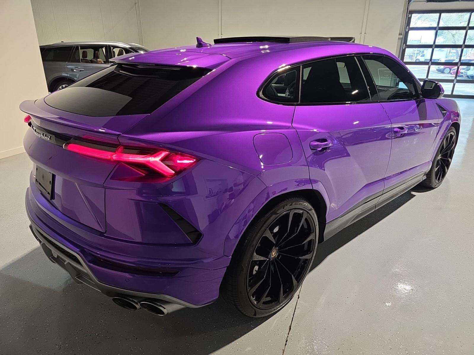 2021 Lamborghini Urus Base AWD