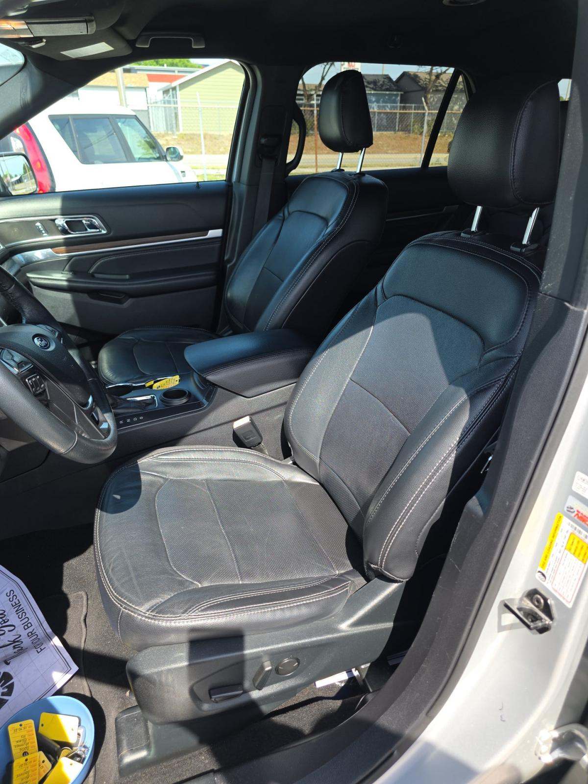 FORD EXPLORER - 6