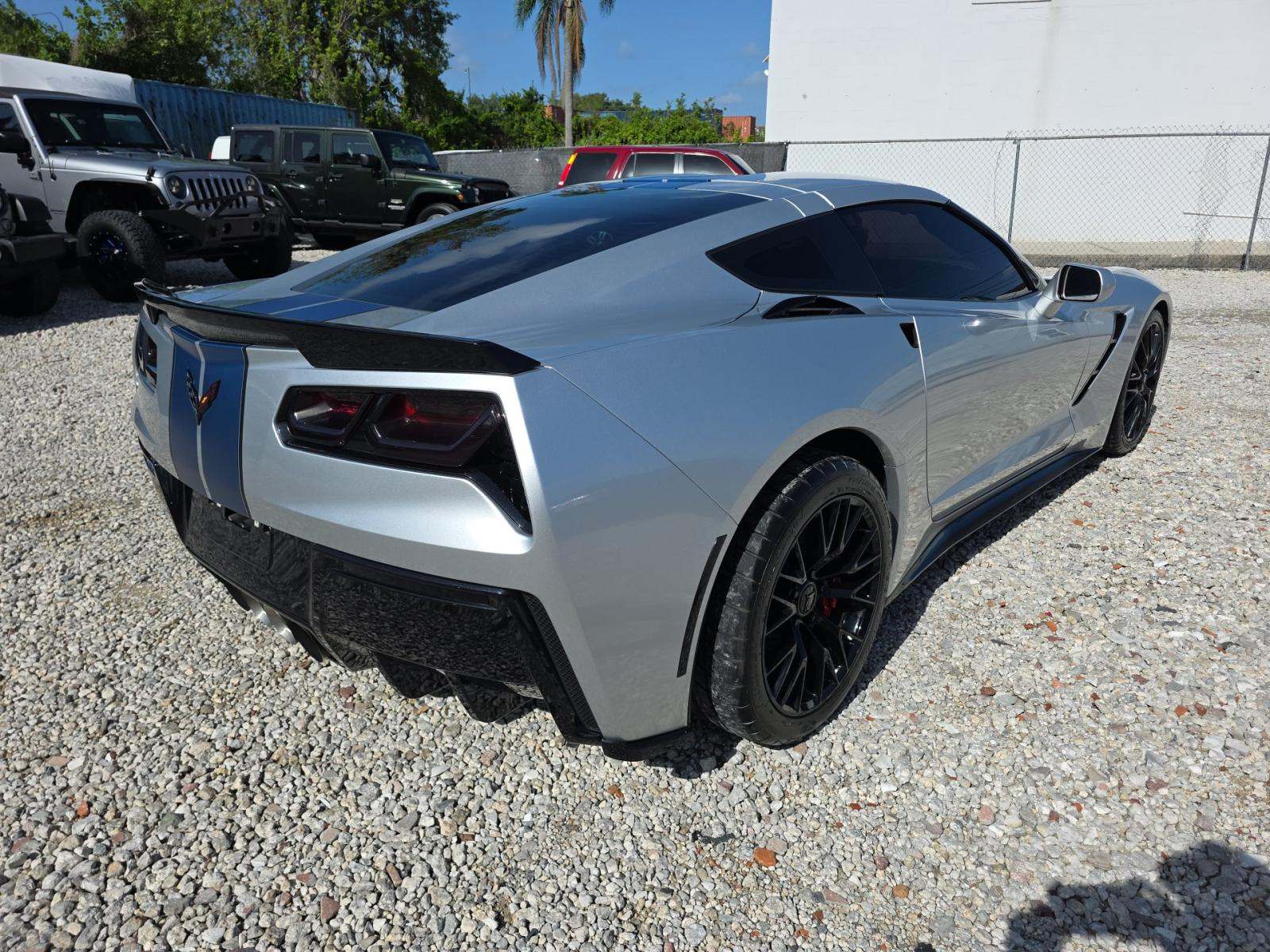 CHEVROLET STINGRAY - 3