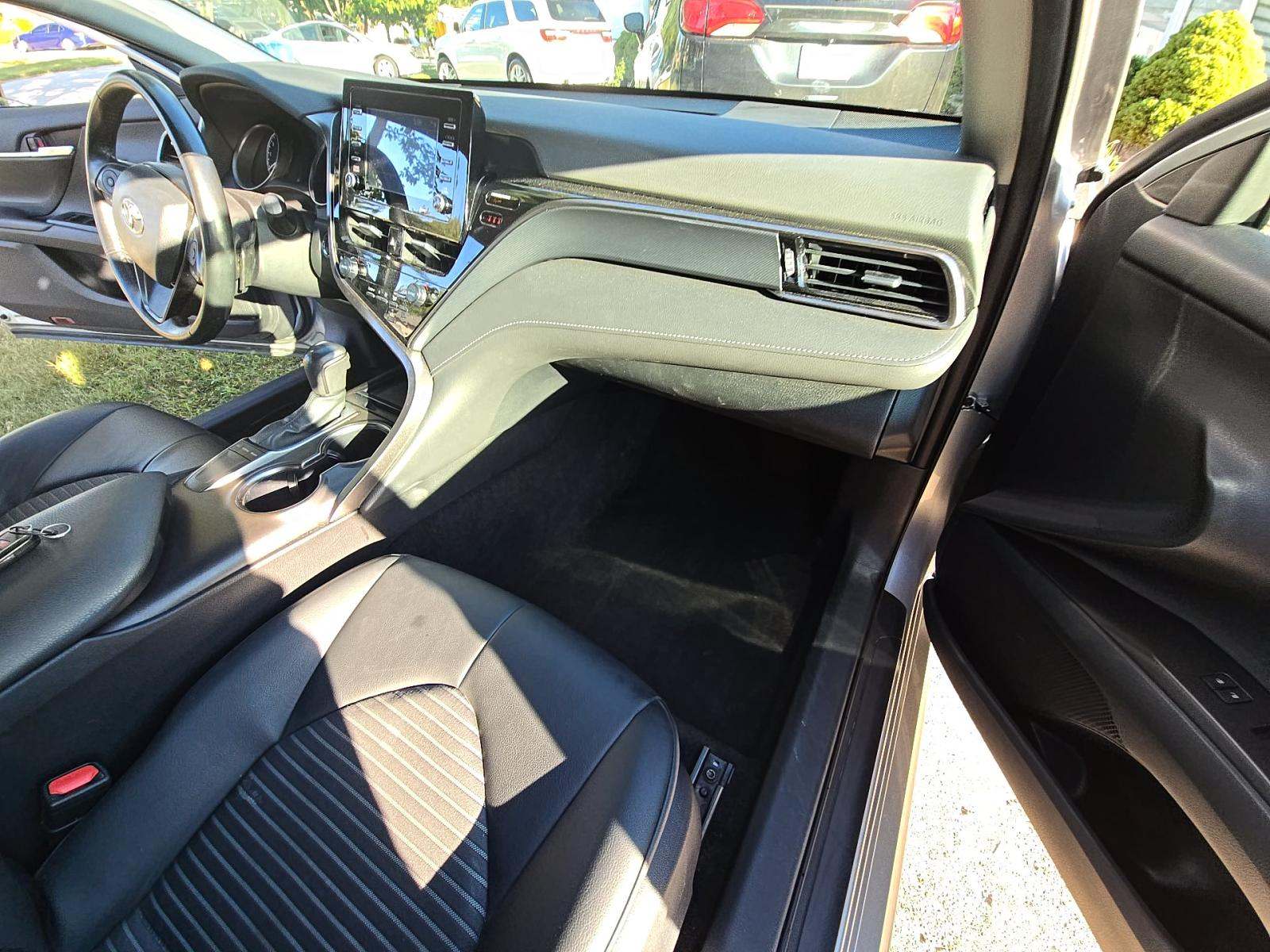 2024 Toyota Camry SE FWD