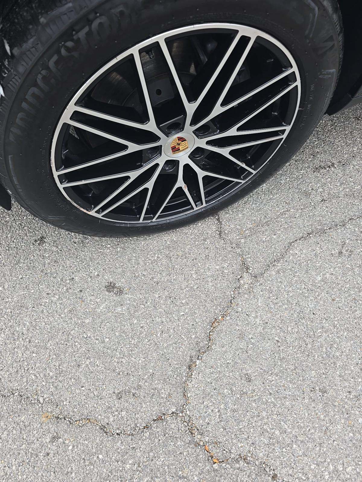 2025 Porsche Cayenne Base AWD