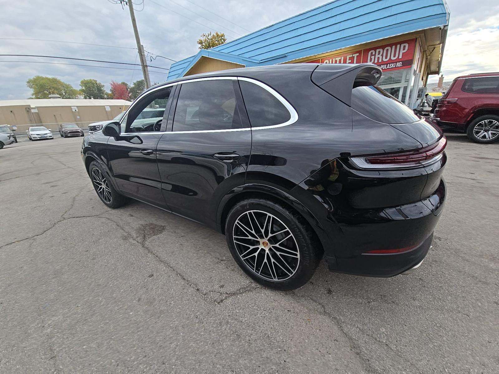 2025 Porsche Cayenne Base AWD