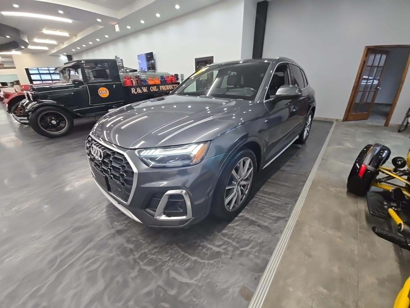 2022 Audi Q5 e Plug-In Hybrid S line Prestige