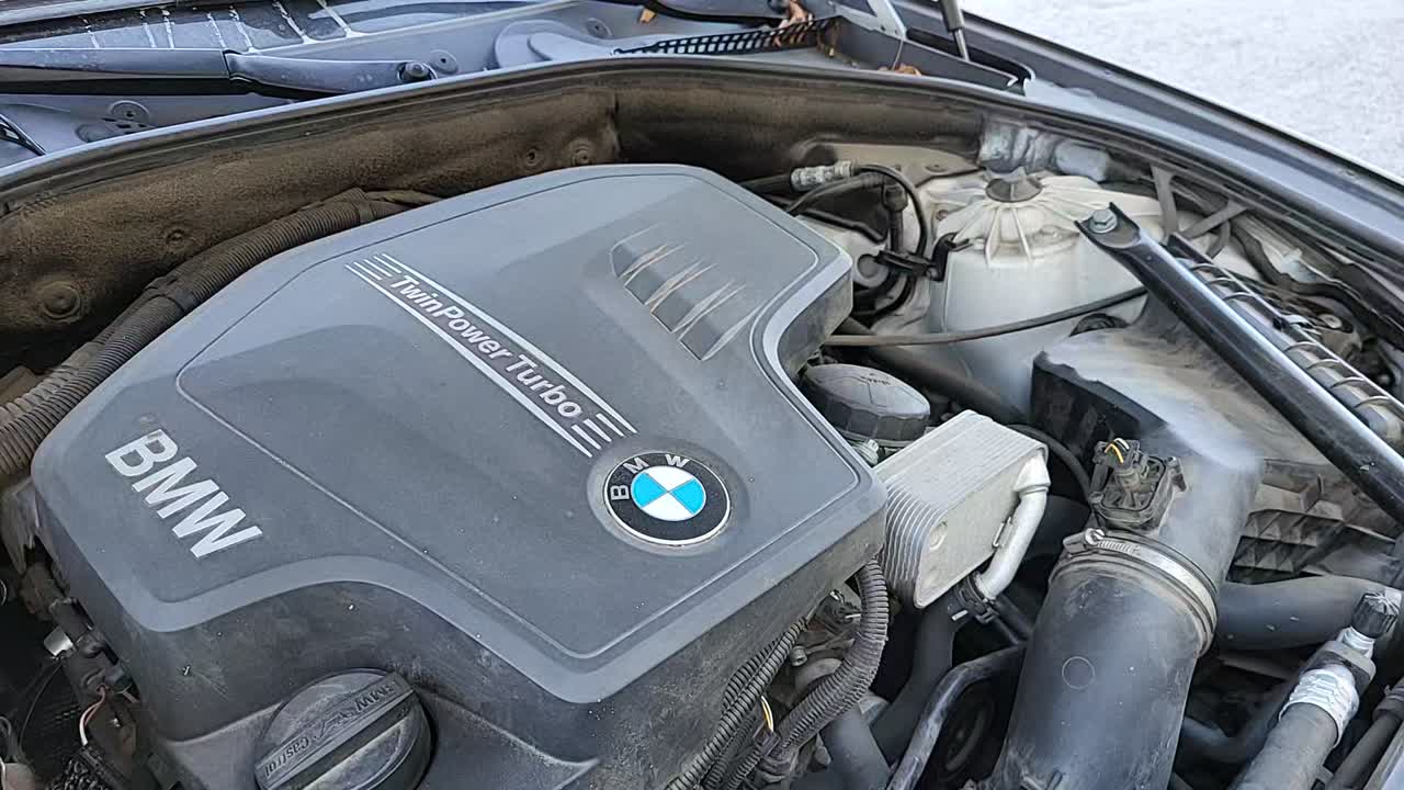 2013 BMW 5 Series 528i xDrive AWD