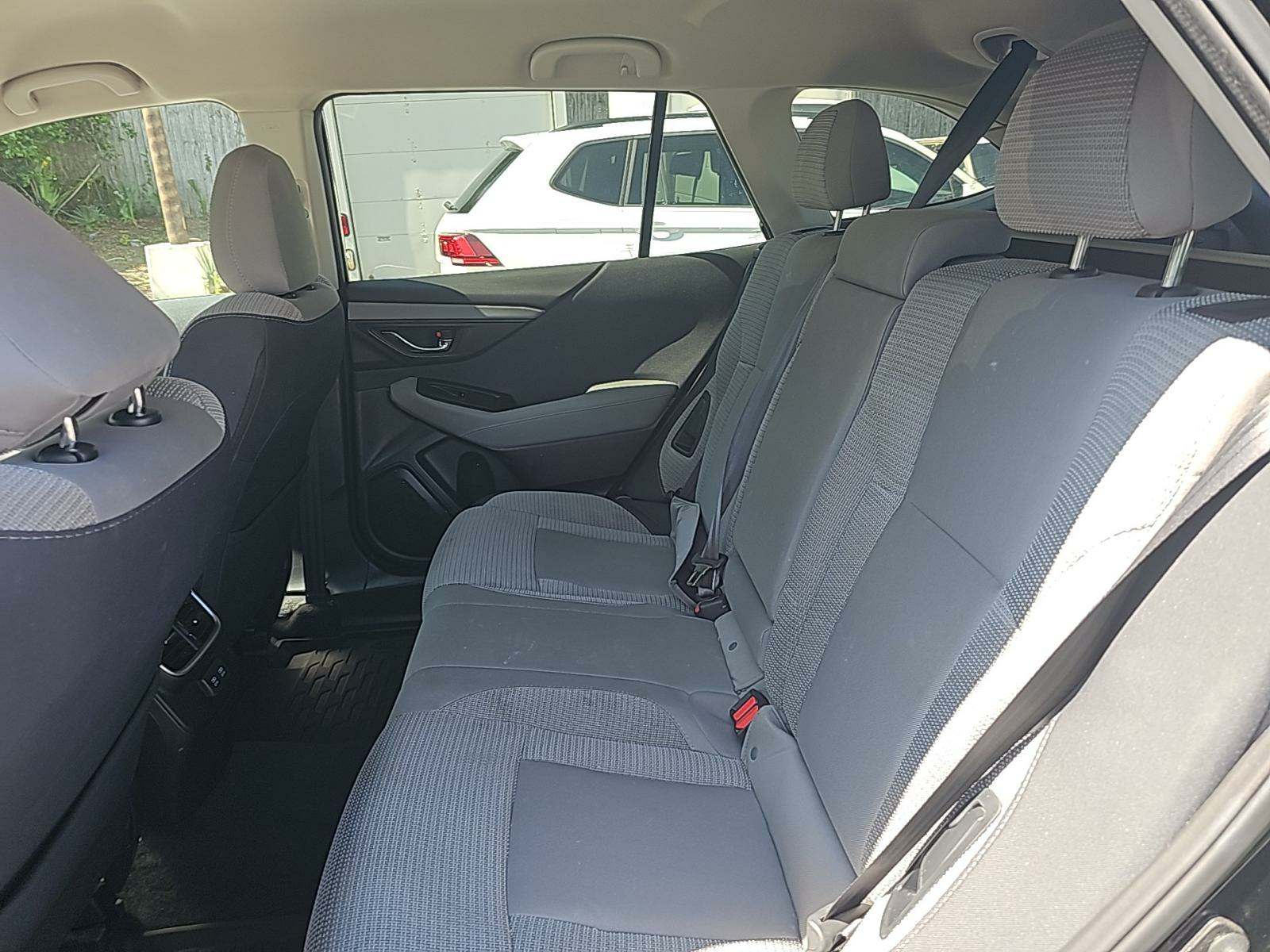 2022 Subaru Outback Premium AWD