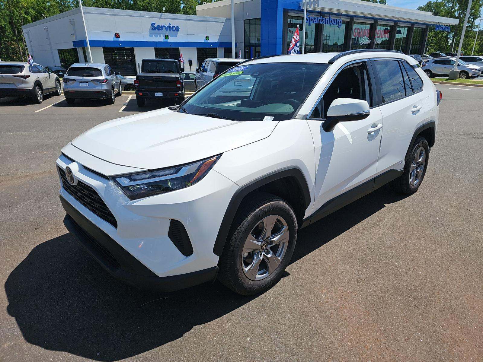 2025 Toyota RAV4 Hybrid XLE AWD