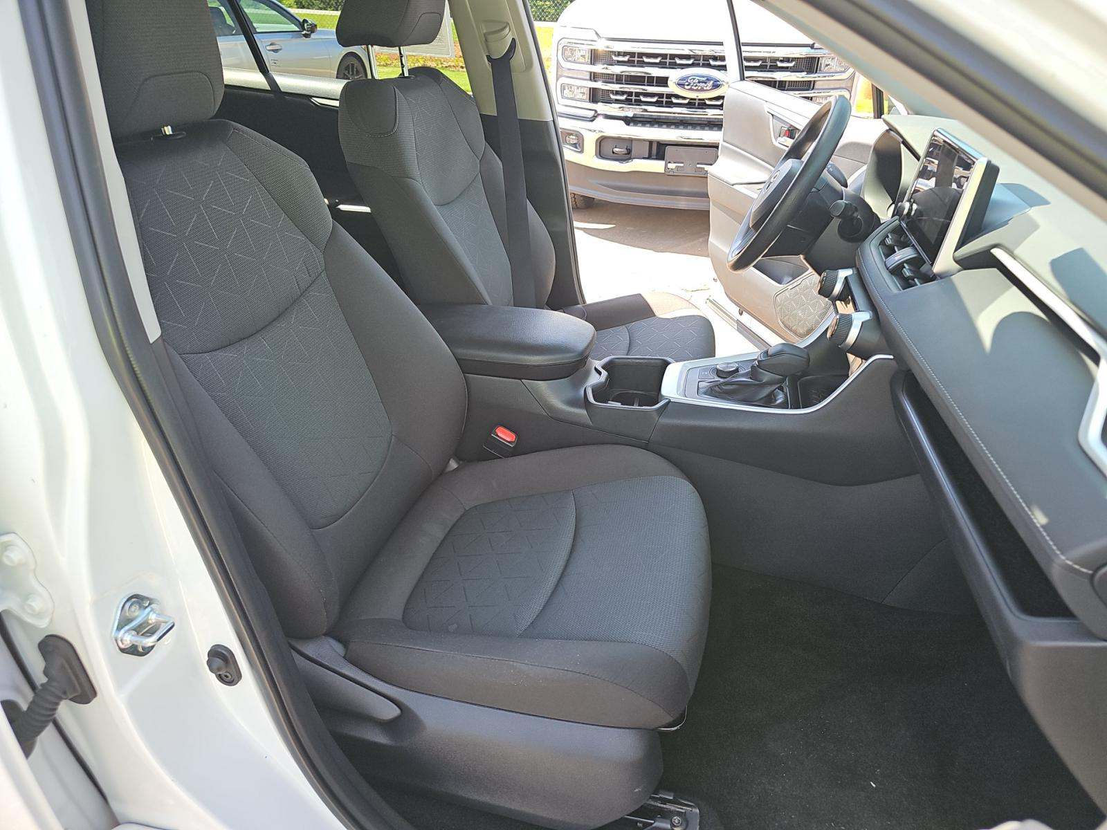 2025 Toyota RAV4 Hybrid XLE AWD