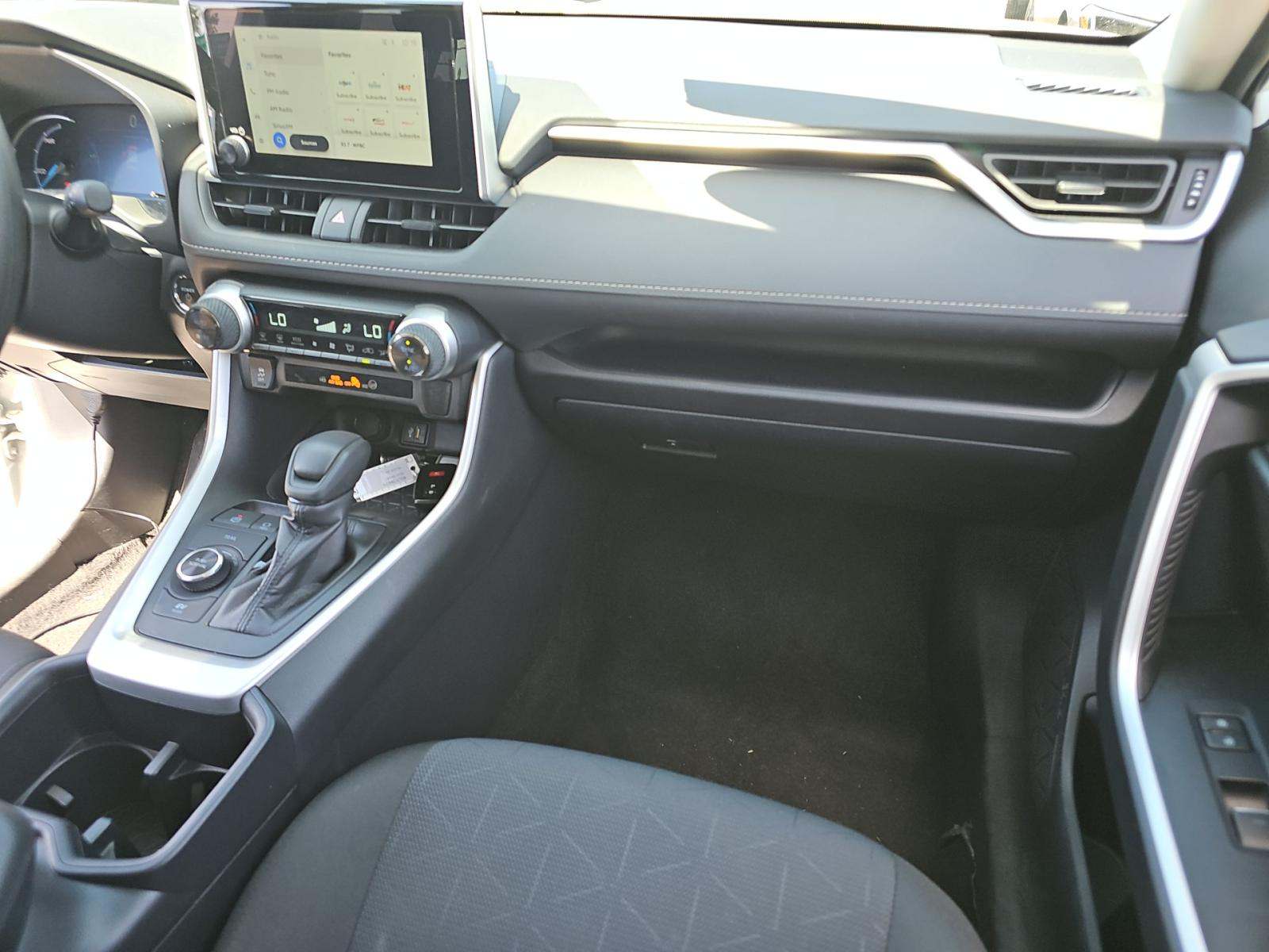 2025 Toyota RAV4 Hybrid XLE AWD