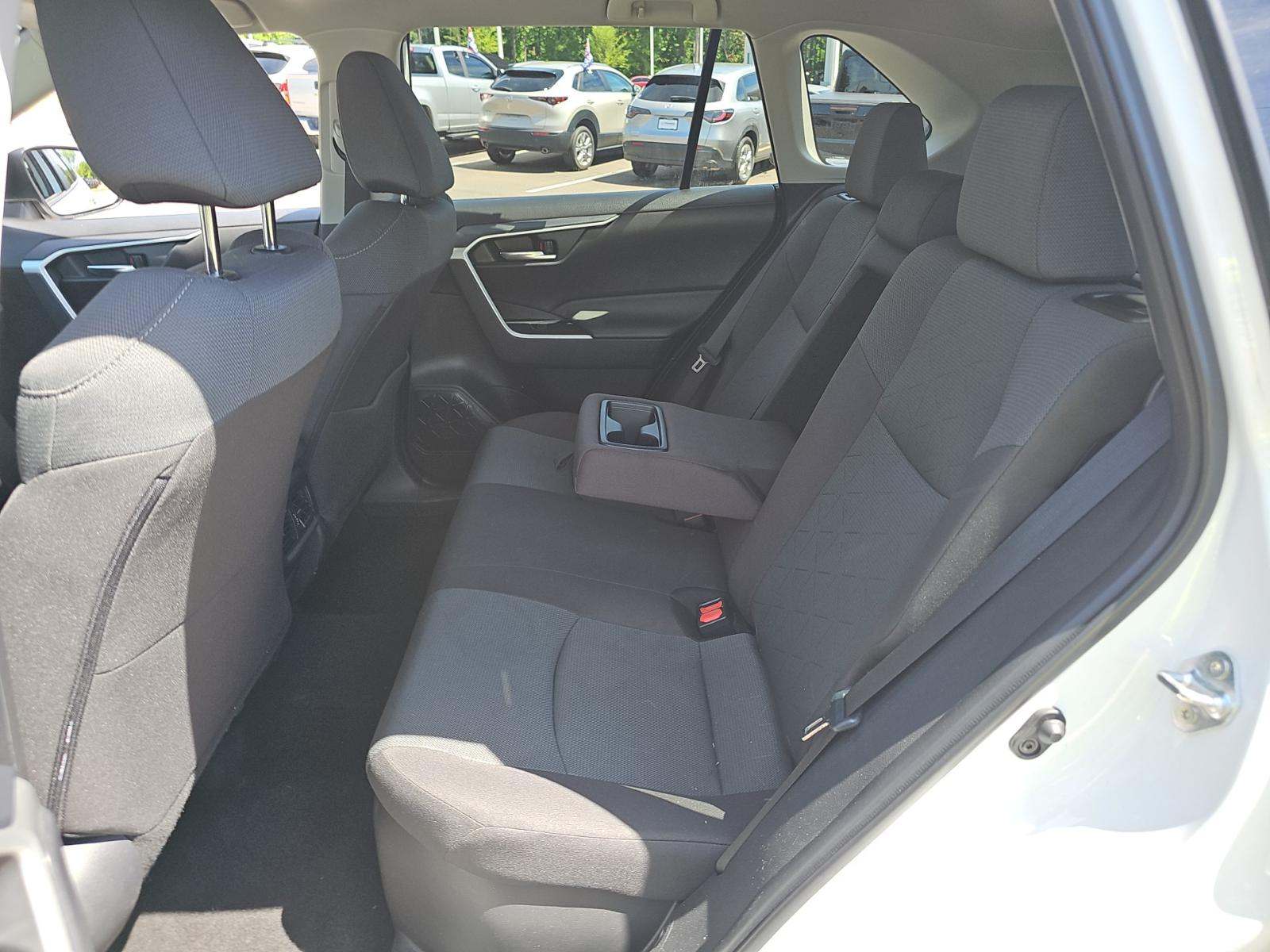 2025 Toyota RAV4 Hybrid XLE AWD