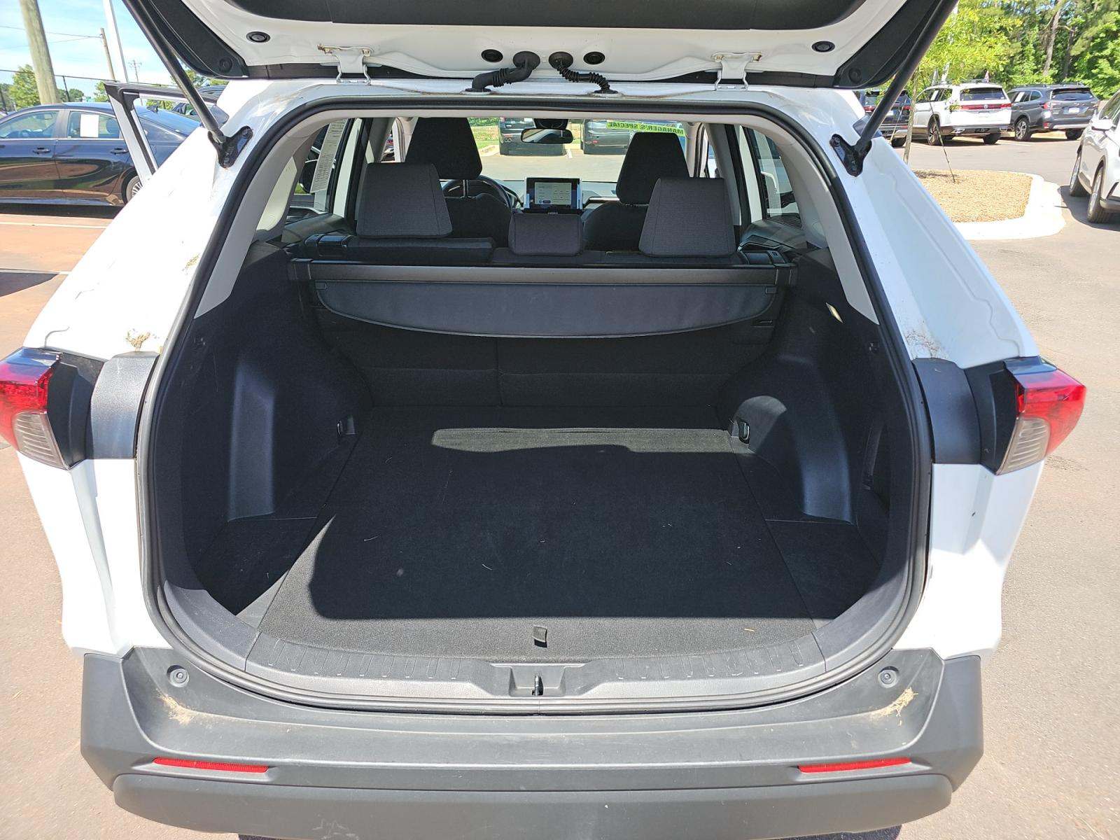 2025 Toyota RAV4 Hybrid XLE AWD
