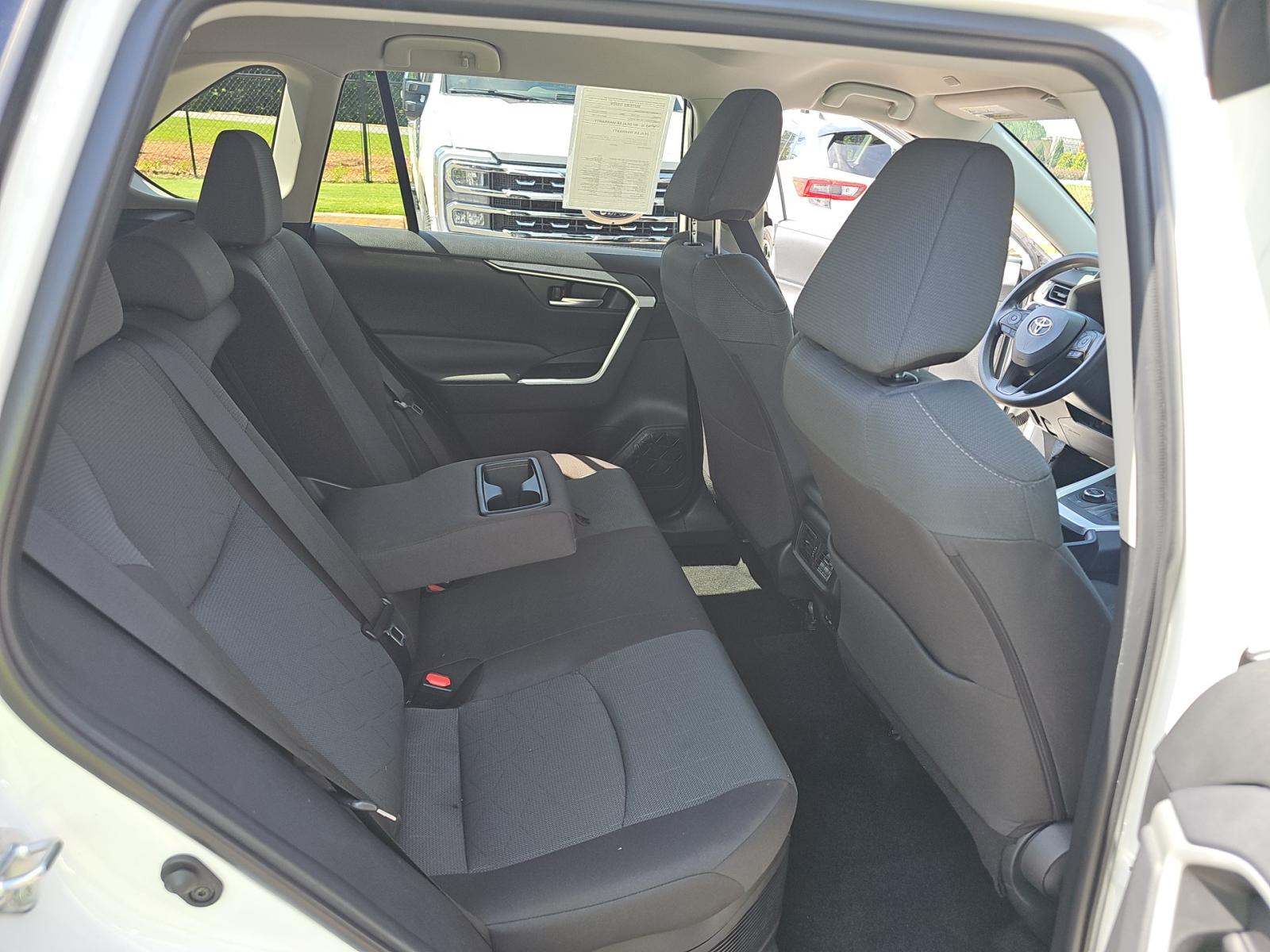 2025 Toyota RAV4 Hybrid XLE AWD