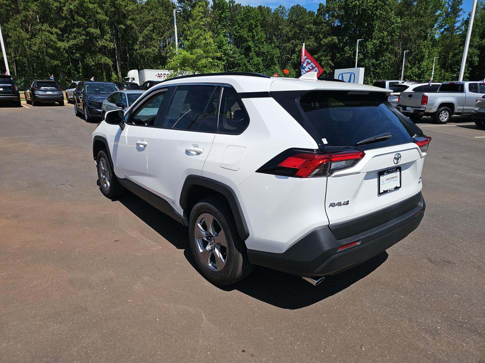 2025 Toyota RAV4 Hybrid XLE AWD