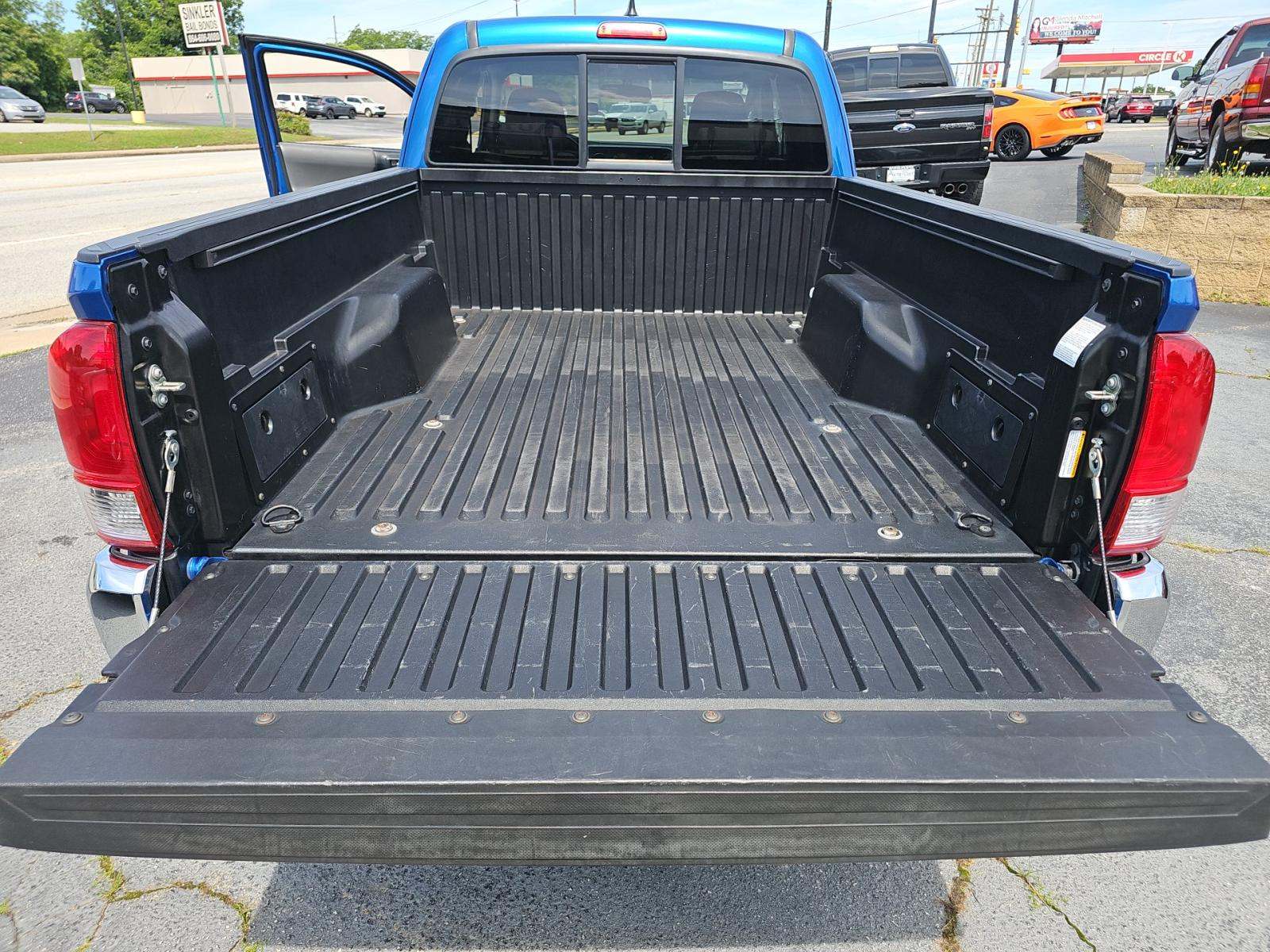 2016 Toyota Tacoma SR5 RWD