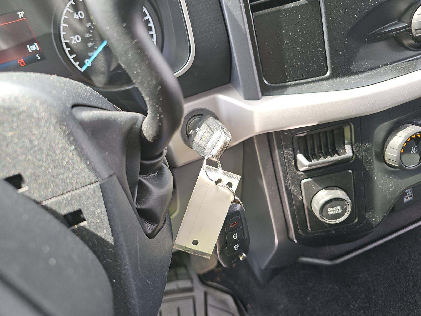 FORD F-150 - 8