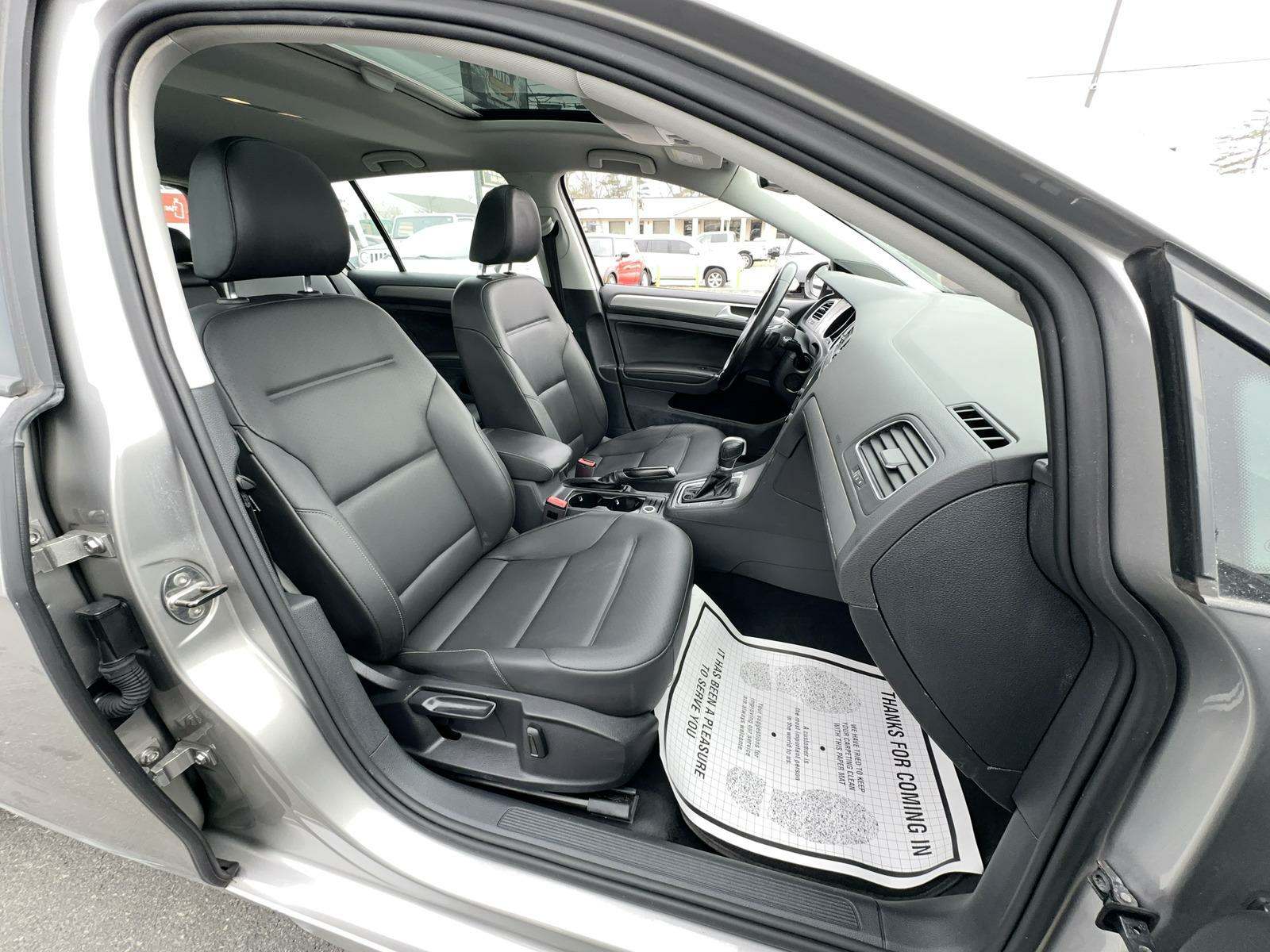 2016 Volkswagen Golf TSI SE FWD