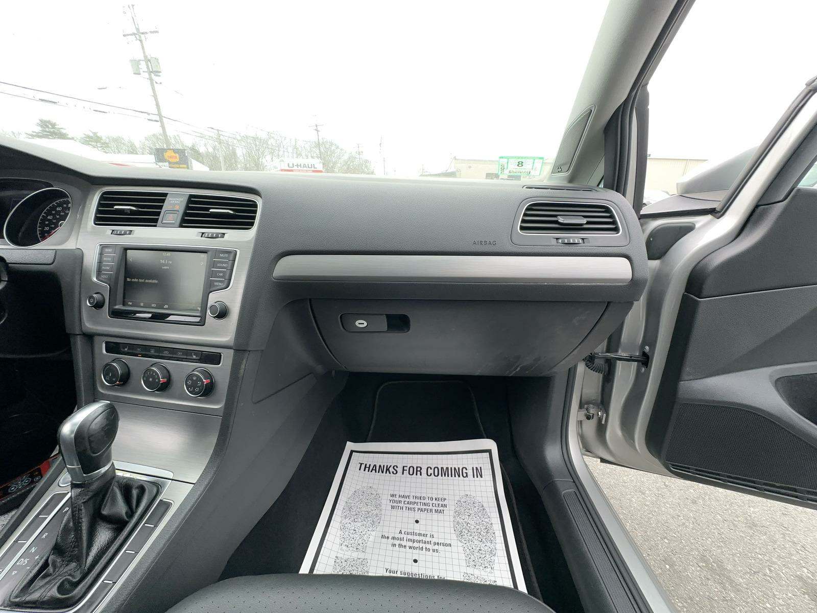 2016 Volkswagen Golf TSI SE FWD