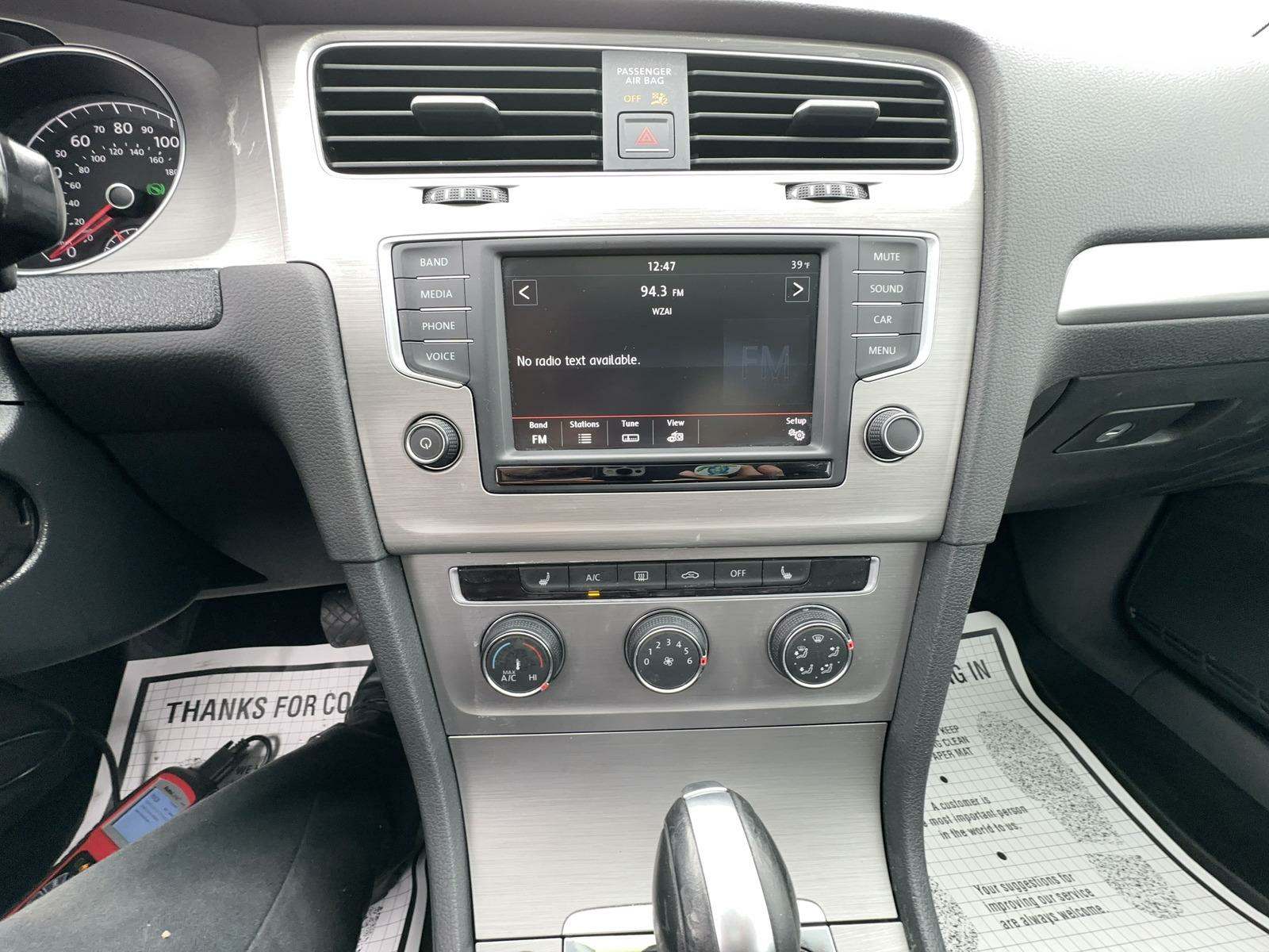 2016 Volkswagen Golf TSI SE FWD