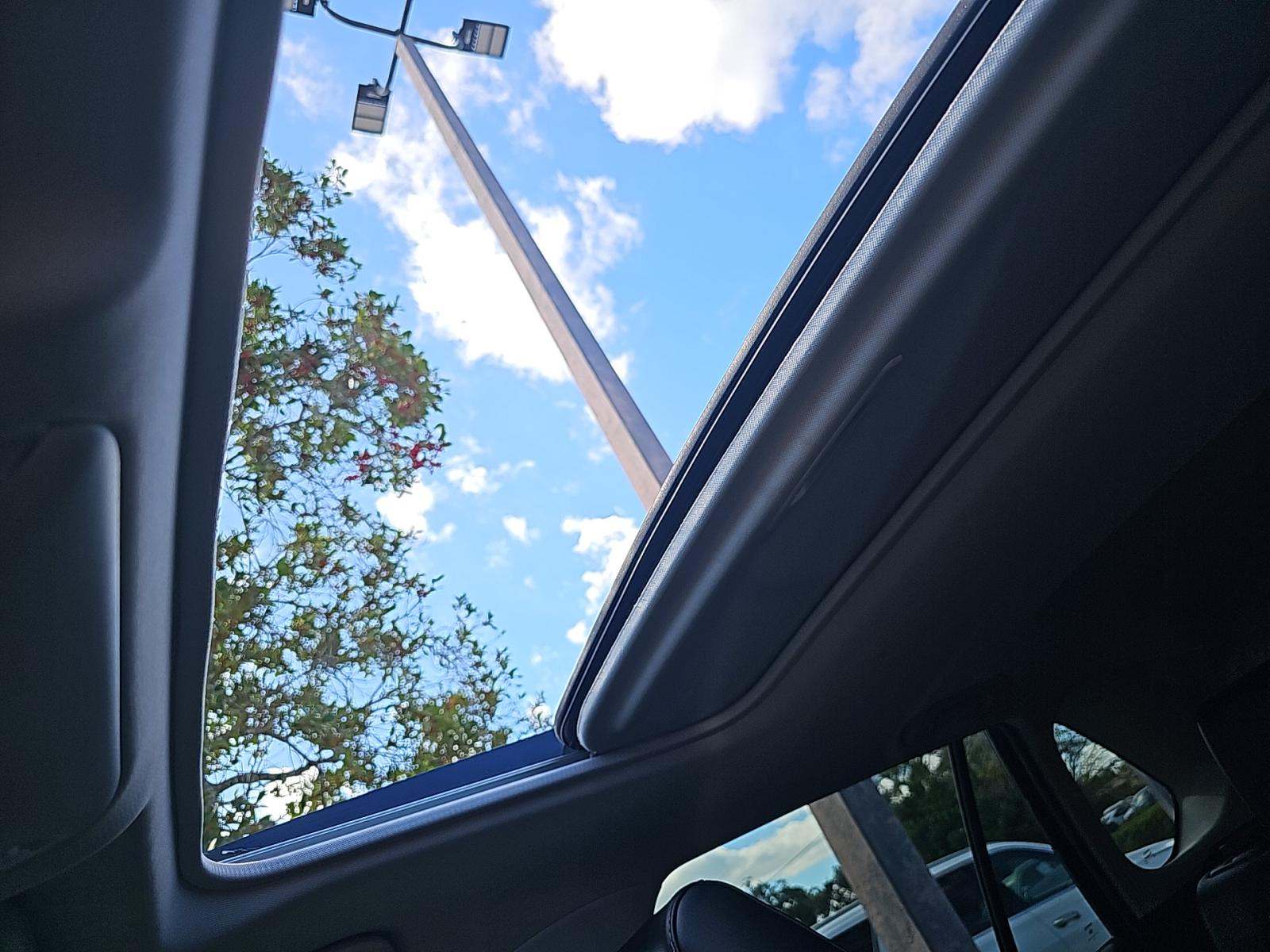 2023 Toyota RAV4 XLE Premium FWD