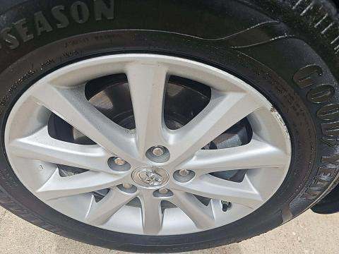 2011 Toyota Camry XLE FWD